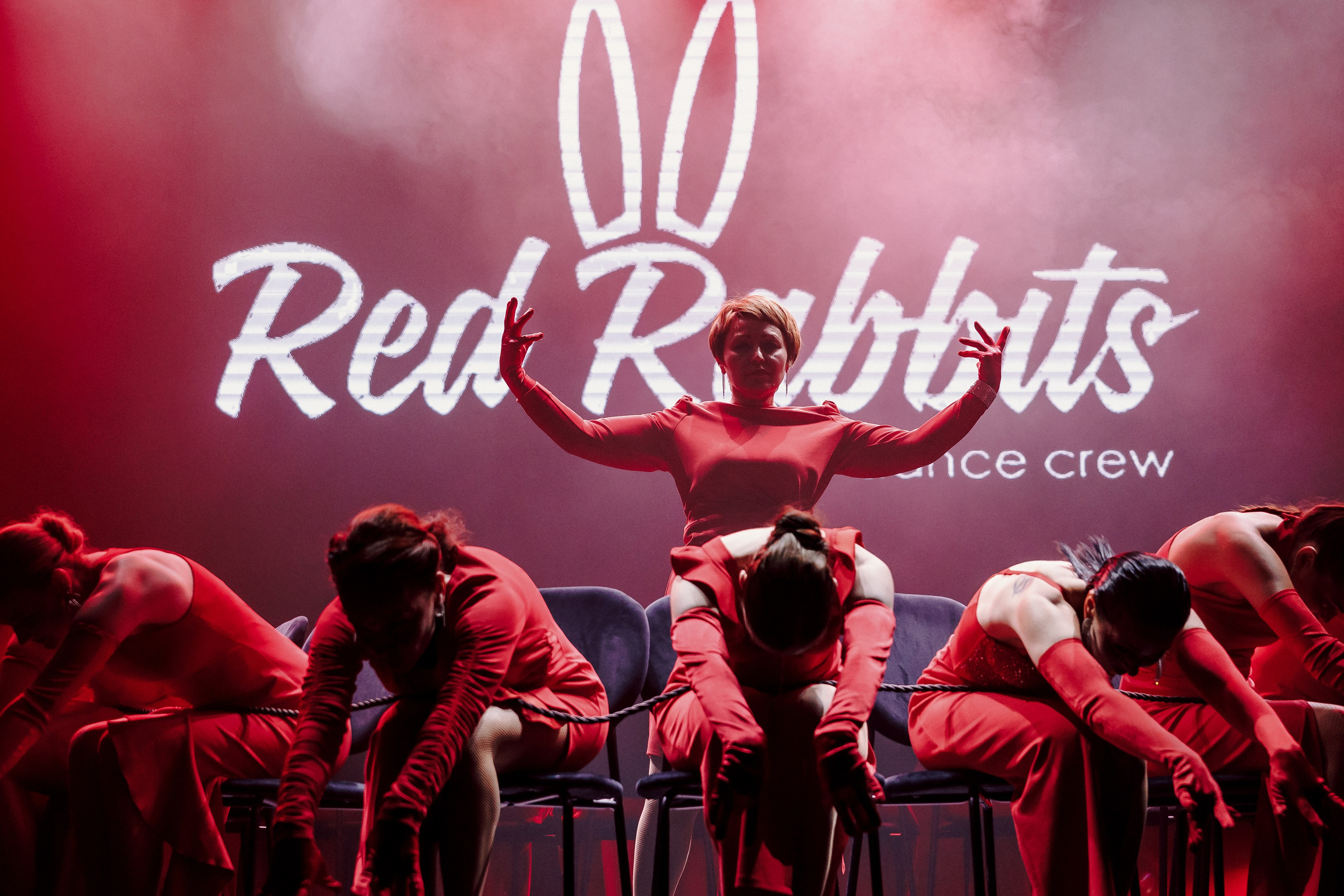 Отчётный концерт танцевальной школы «Red Rabbits» 2025. Лёшка Варзегов — фотограф
