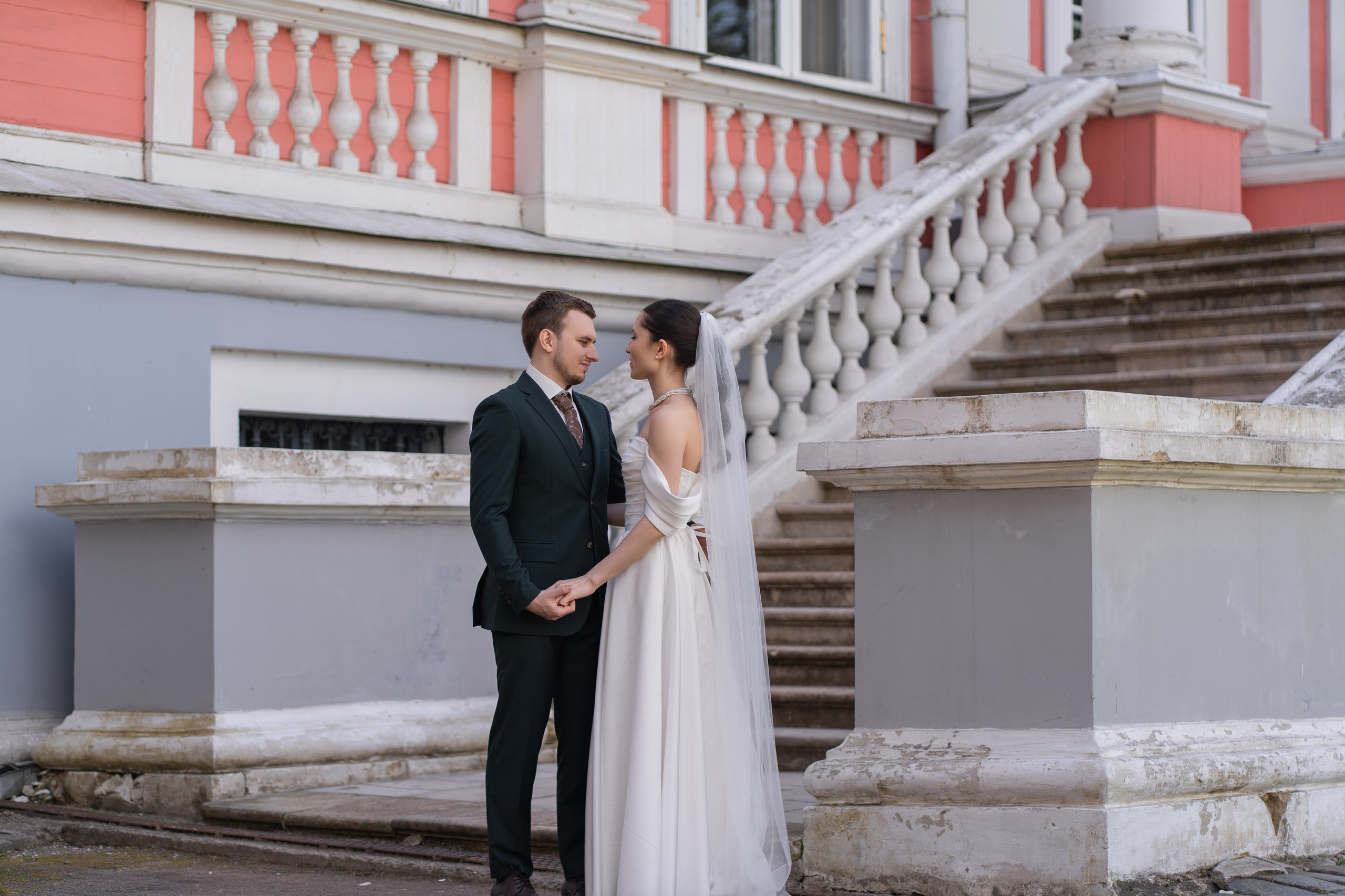 Влад и Илина в Кусково. Свадебный фотограф в Москве Анна Полушина