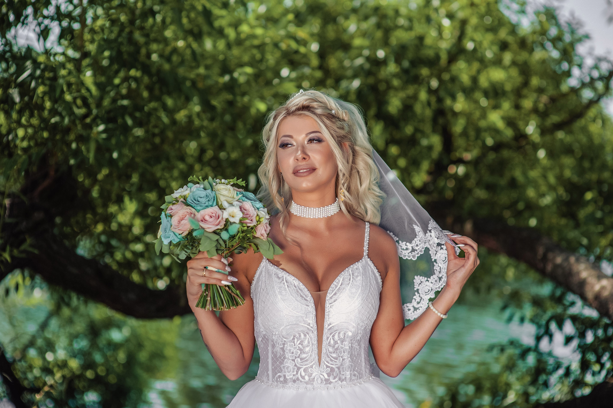 Свадебная прогулка в Петергофе. Портретный, семейный и свадебный фотограф в Санкт-Петербурге и в Пушкине Ширяев Денис