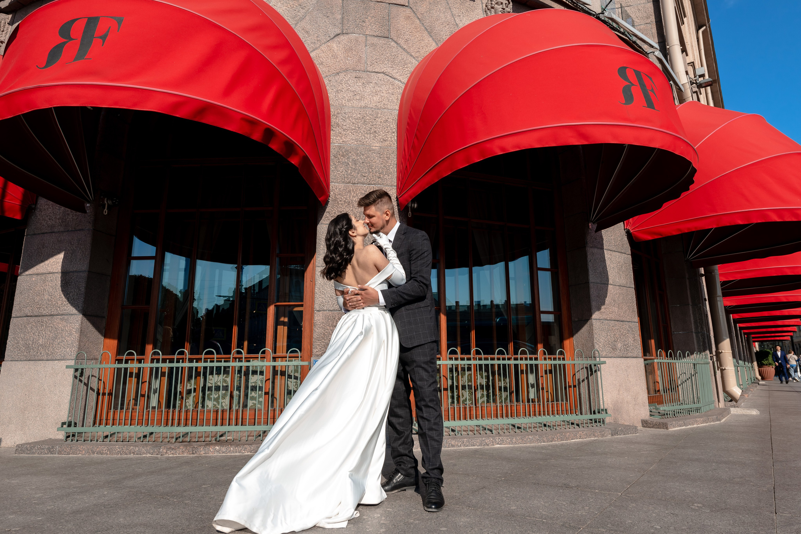 Камерная свадьба в Первом Дворце Бракосочетания №1 на Английской набережной Яны и Евгения. Портретный, семейный и свадебный фотограф в Санкт-Петербурге и в Пушкине Ширяев Денис