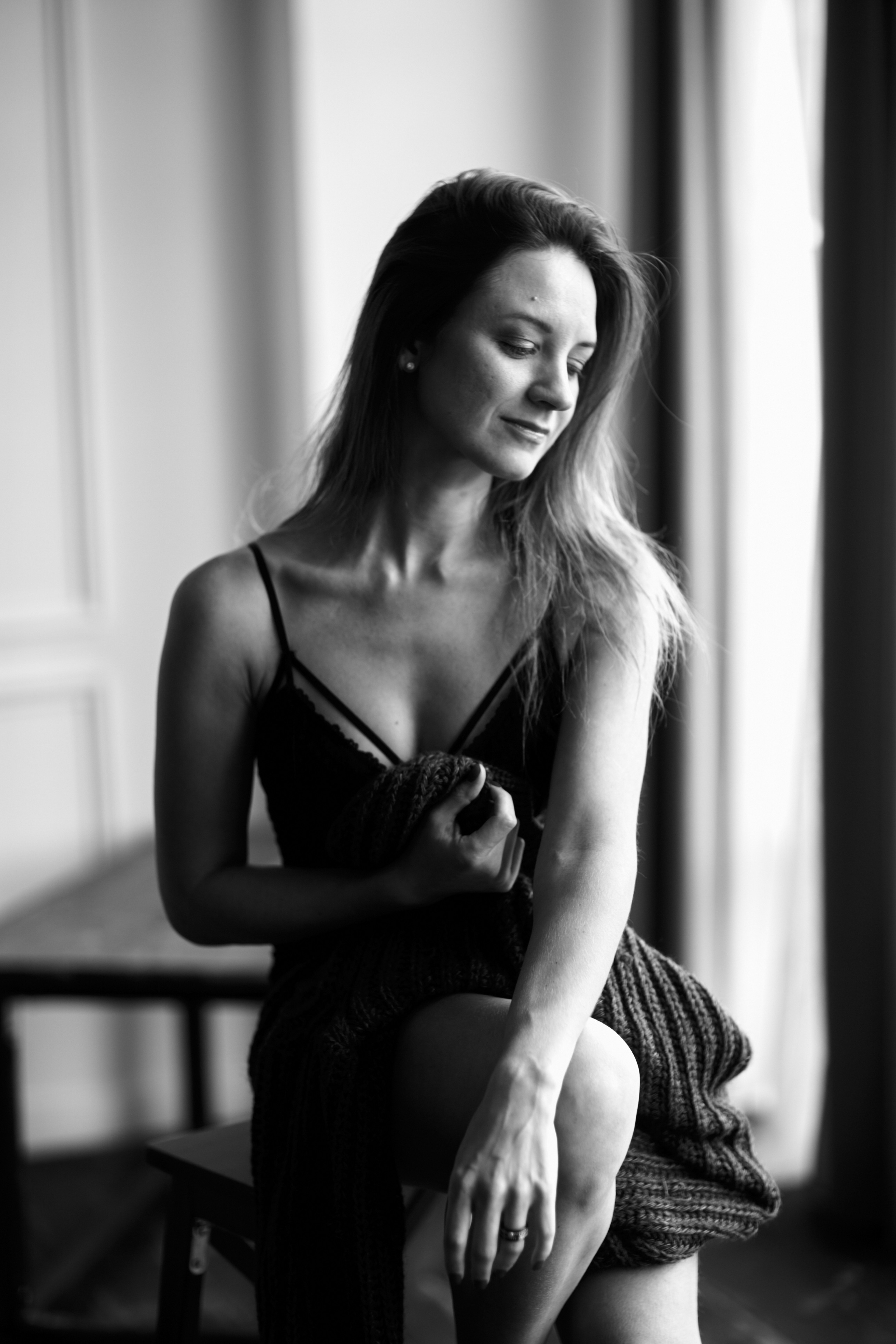 Фотосессия в черно белом стиле, женский черно-белый портрет. Фотограф в Сочи Катя Гончарова