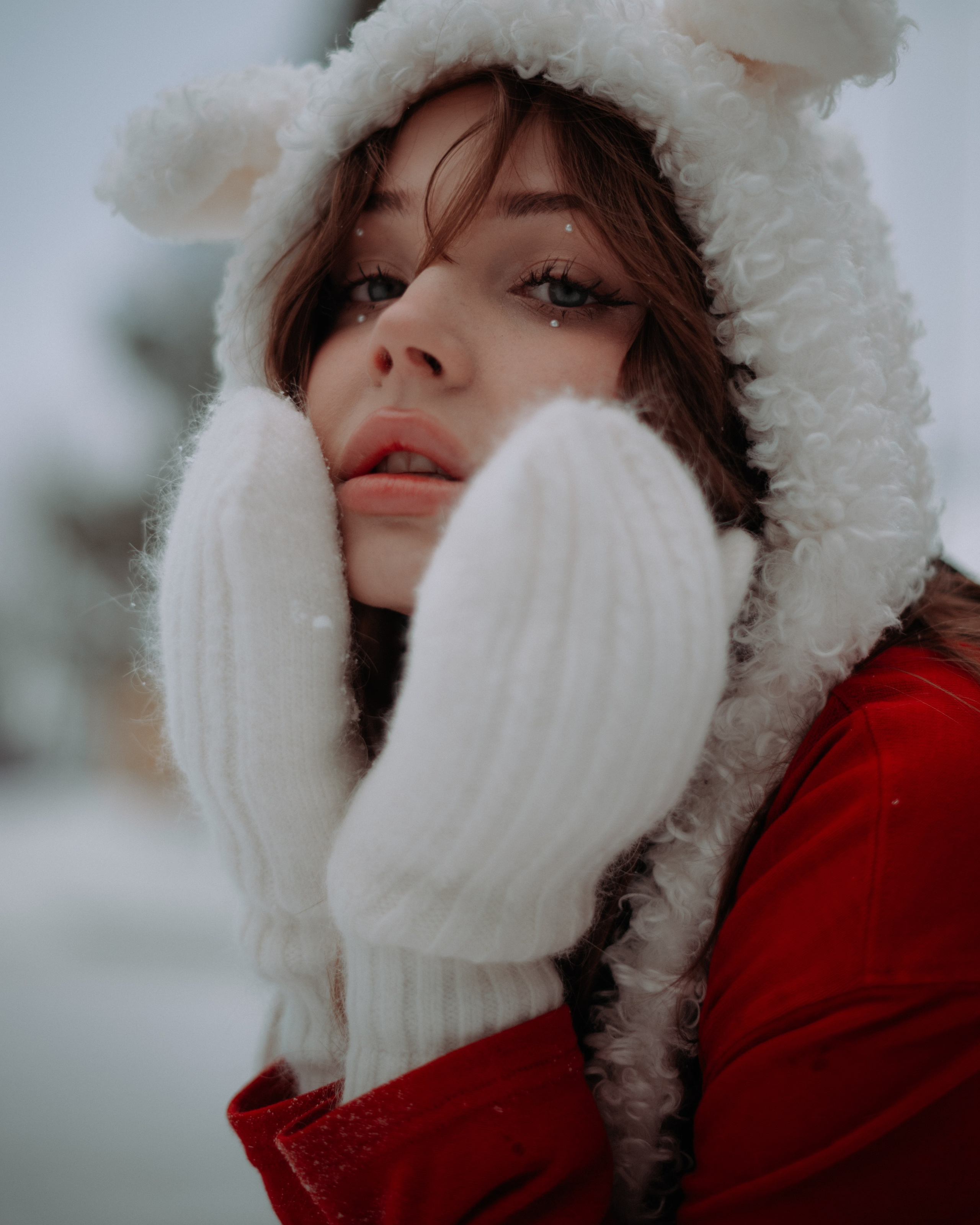 Ирина. Женский фотограф. Создатель украшений ручной работы. Модель