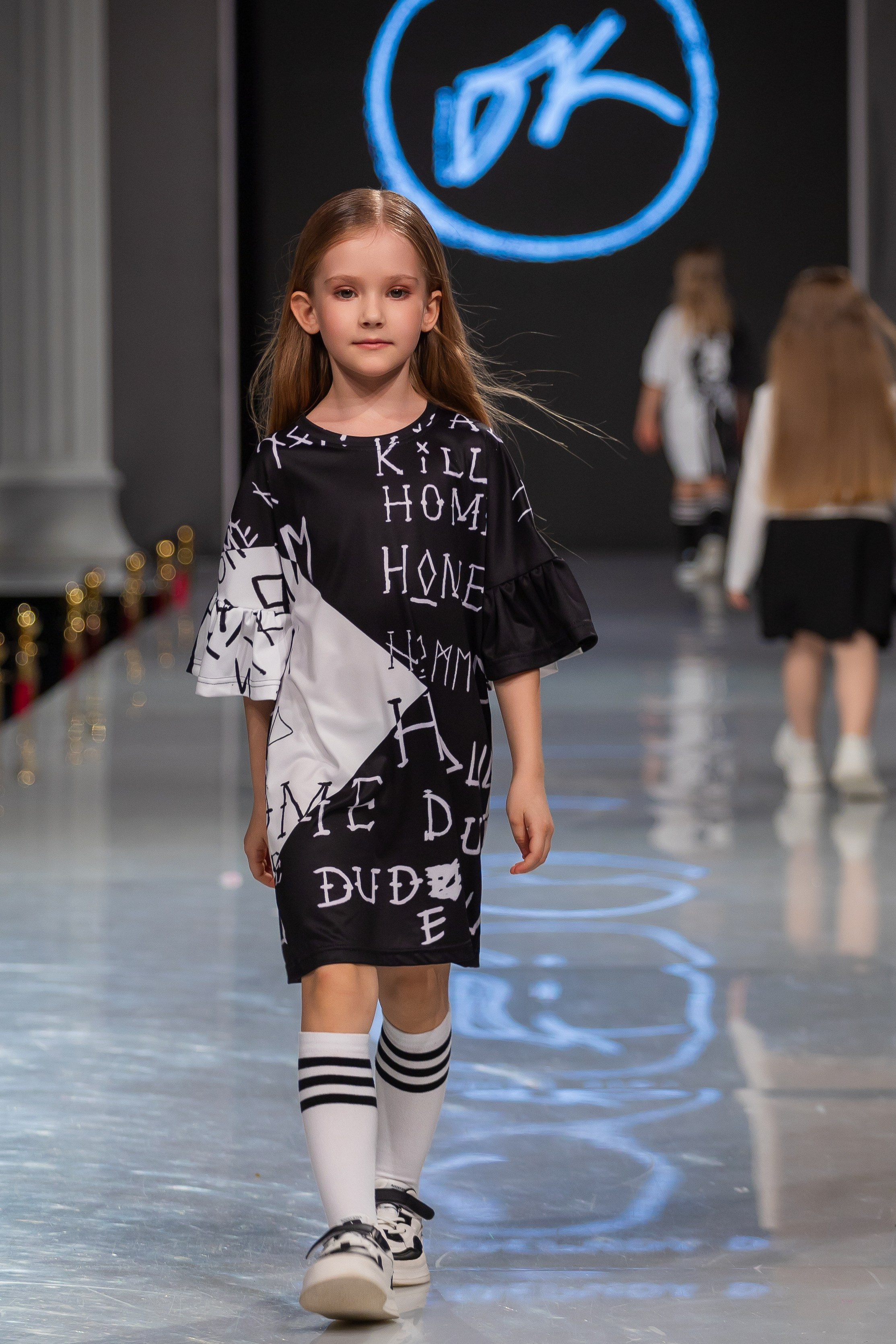 Estet Fashion Week. Photomantis