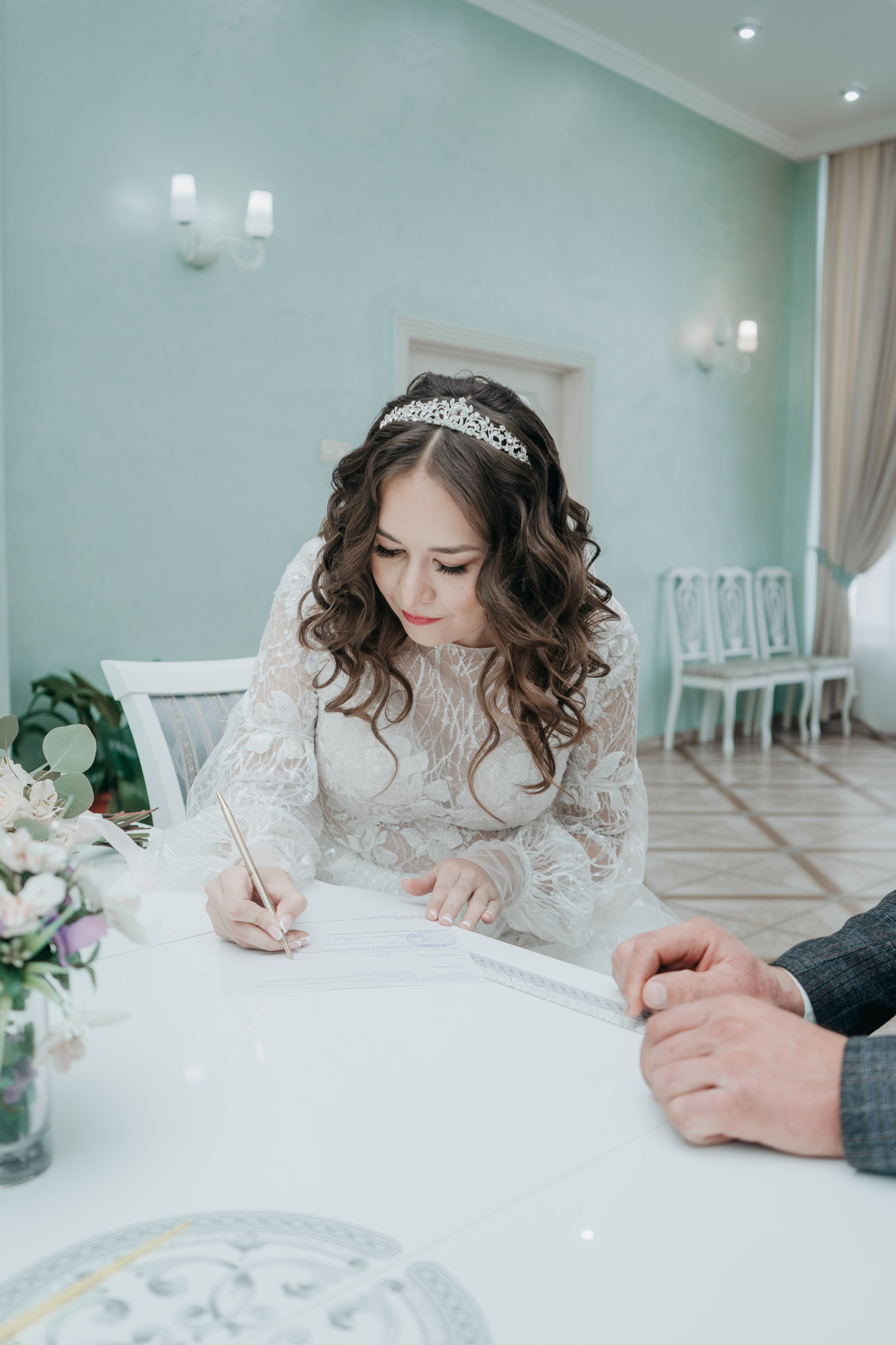 Свадебный фотографии с прогулки в окрестностях Улан-Удэ. Фотограф в Улан-Удэ. Свадебный фотограф в Улан-Удэ