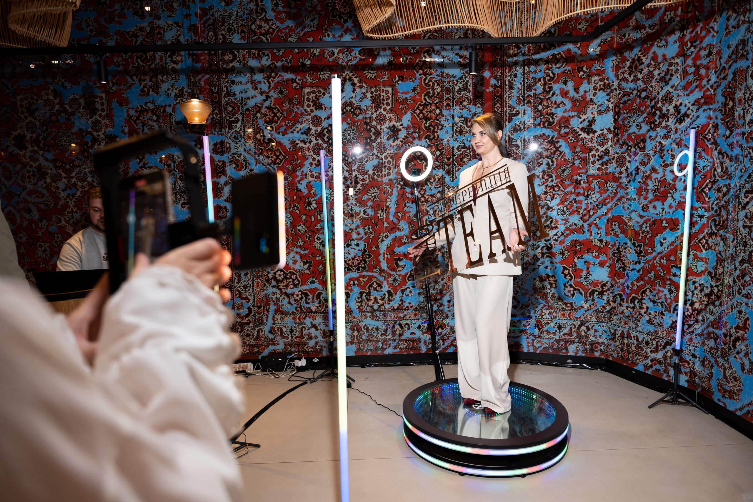 TINAoTEAM: конференция V. Портретный и репортажный фотограф в Москве Разуменко Роман