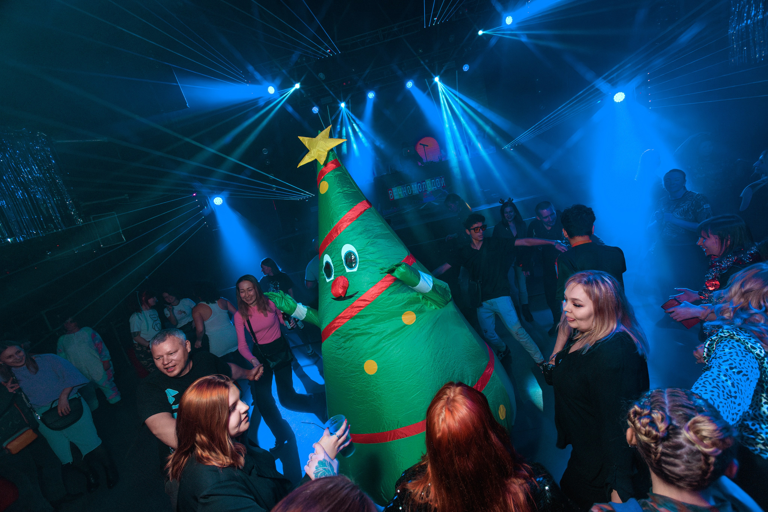 Вечно молодой. Репортажный фотограф Екатеринбург | Яркий, качественный репортаж | Концерты, клубы, репортаж, праздники, корпоративы