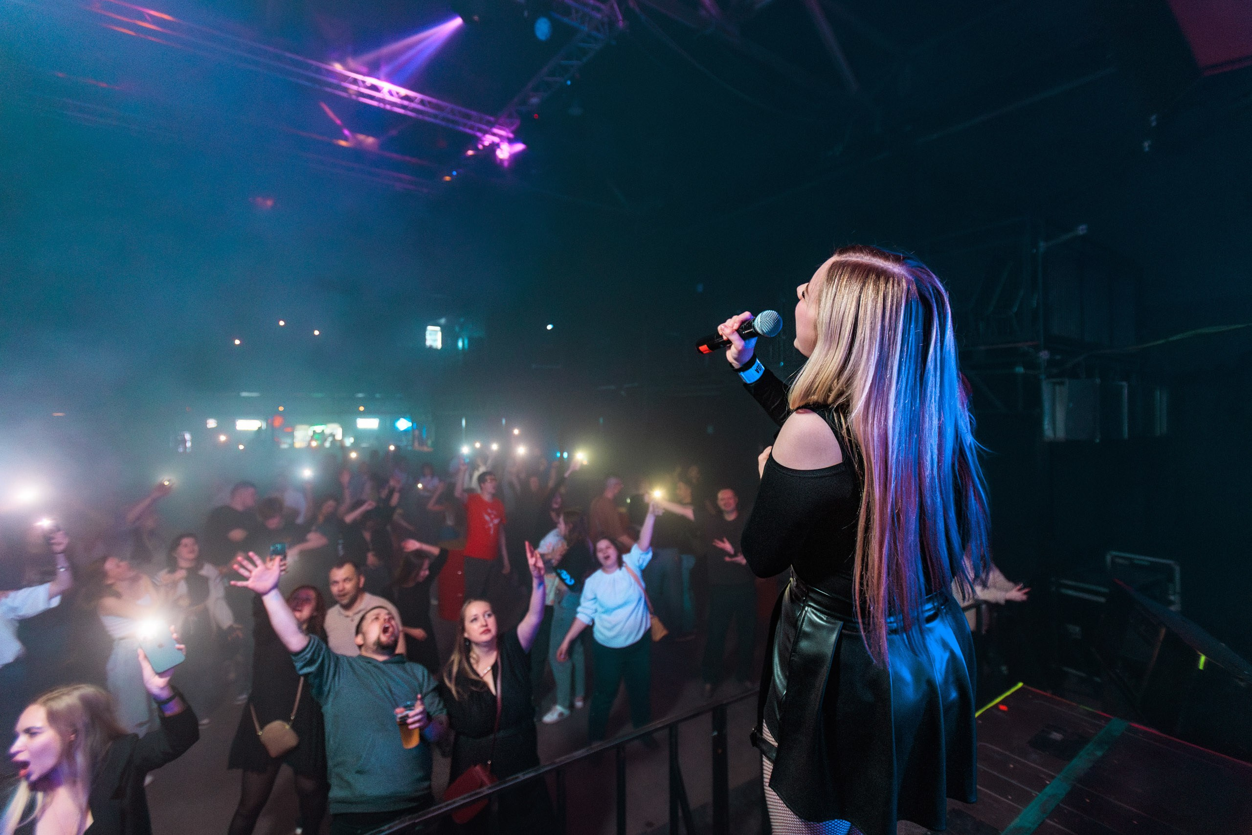 13.04.25 Вечно молодой. Репортажный фотограф Екатеринбург | Яркий, качественный репортаж | Концерты, клубы, репортаж, праздники, корпоративы