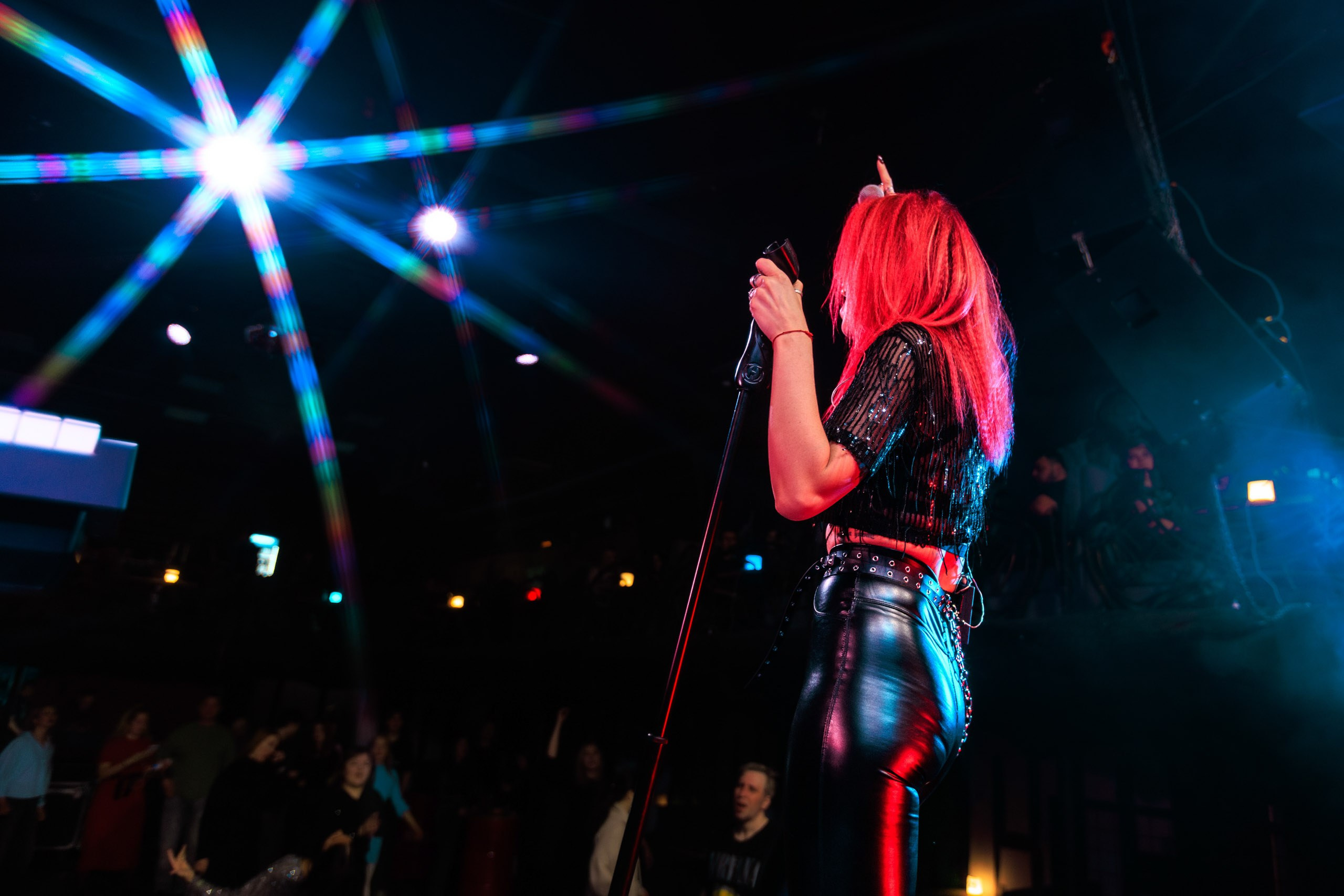 28.03.25 Oldскулы. Репортажный фотограф Екатеринбург | Яркий, качественный репортаж | Концерты, клубы, репортаж, праздники, корпоративы