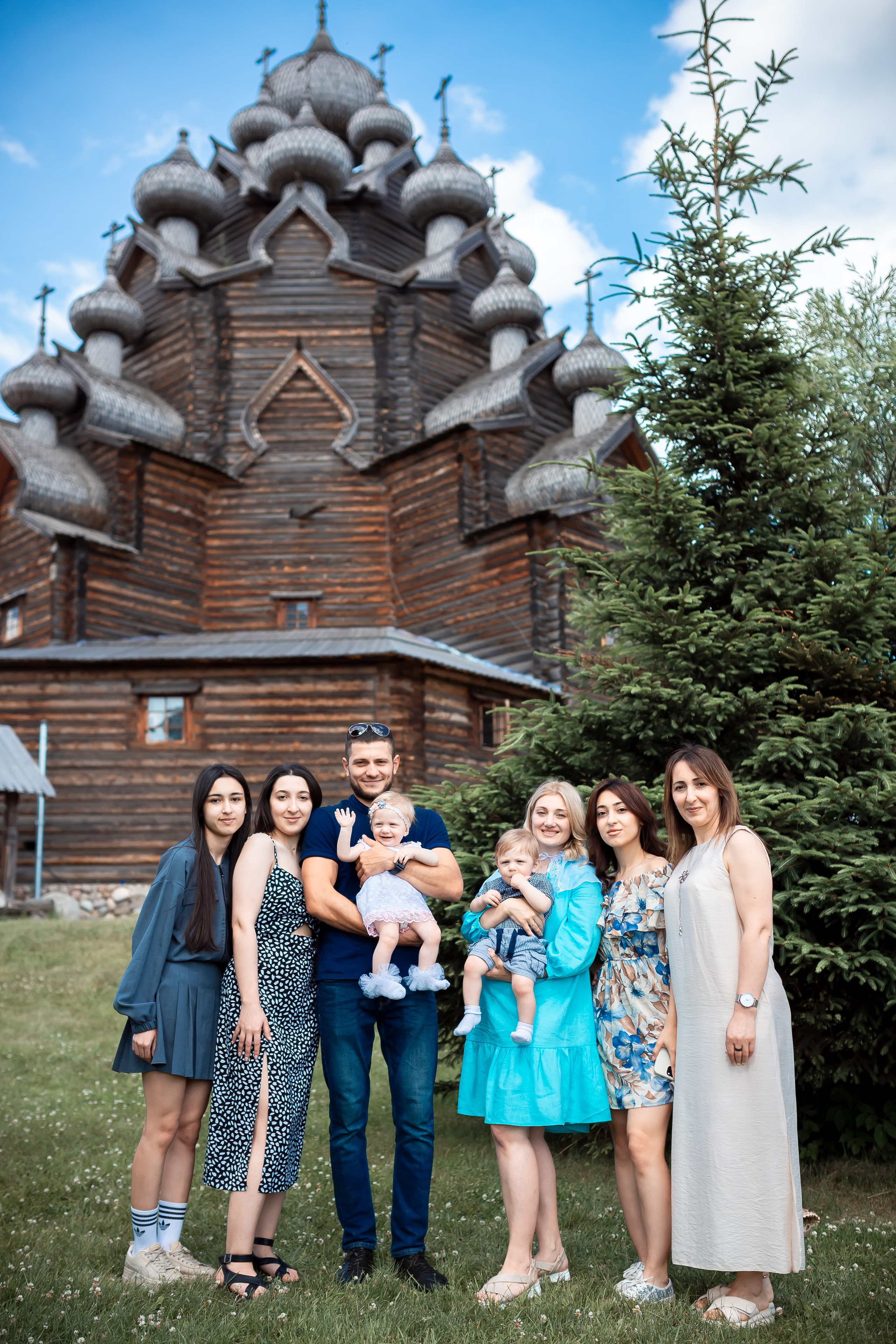 Церковь Покрова Пресвятой Богородицы в усадьбе Богословка. Детский и семейный фотограф в Санкт-Петербурге Светлана Тарасова