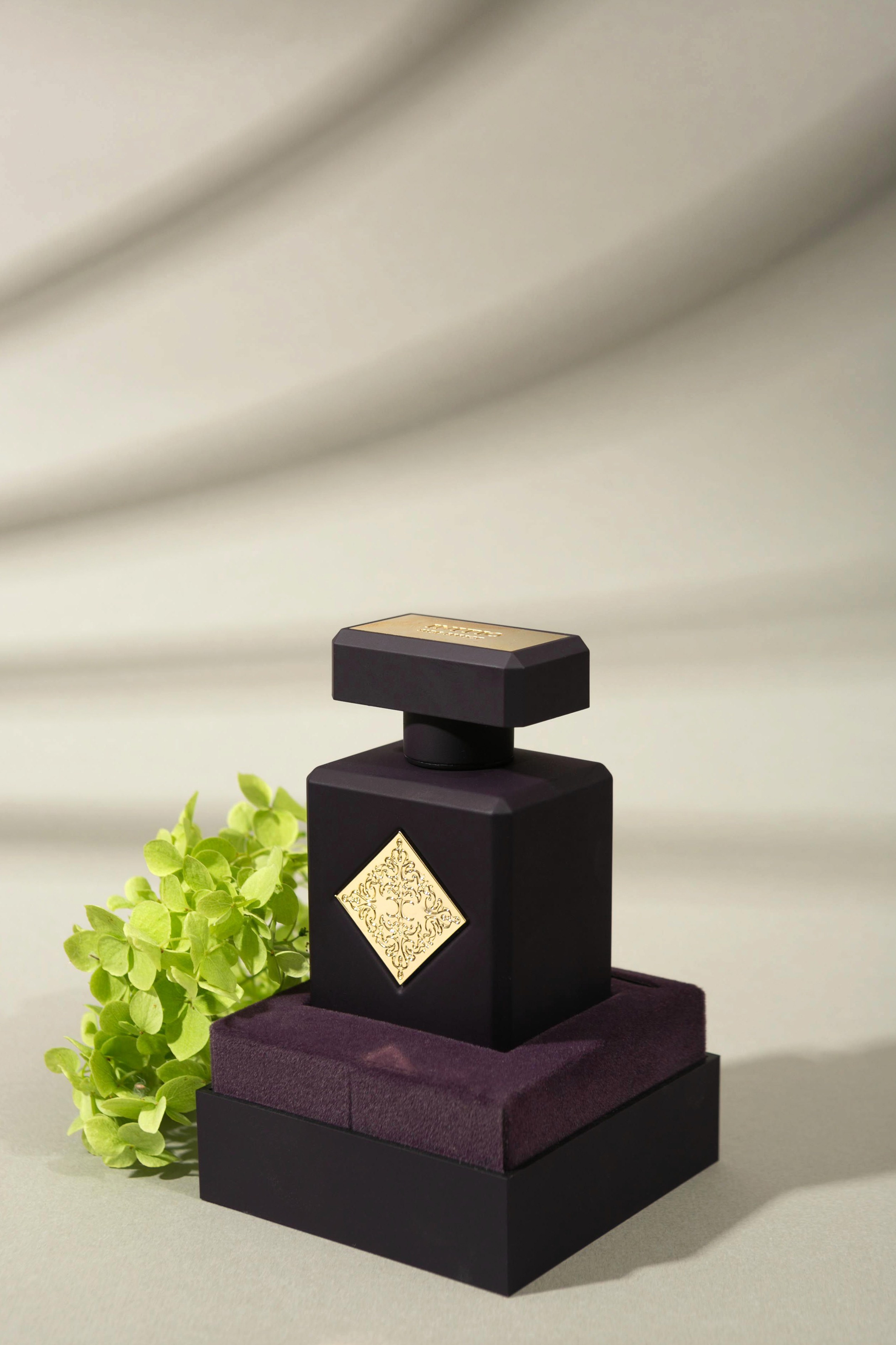 Фотосъемка парфюмерии для социальных сетей в Смоленске. Фотограф | Михаил Буш Смоленск