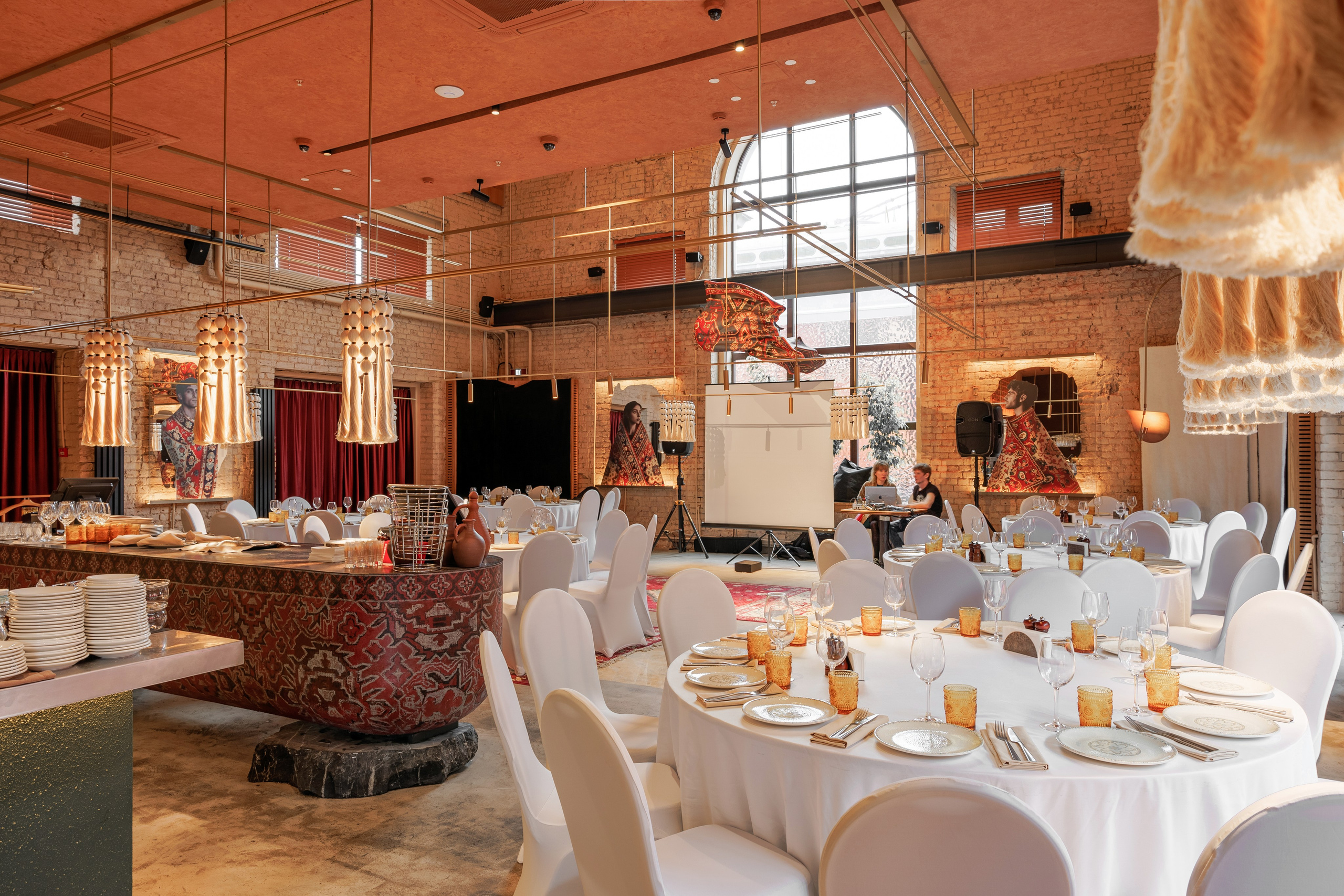 Интерьерный фотограф Красногорск, фотосъёмка интерьера, съемка яндекс карт, контент для соцсетей, фотограф Москва, Митино, Нахабино, Истра, Химки, Одинцово, банкетный зал, ресторан, кафе