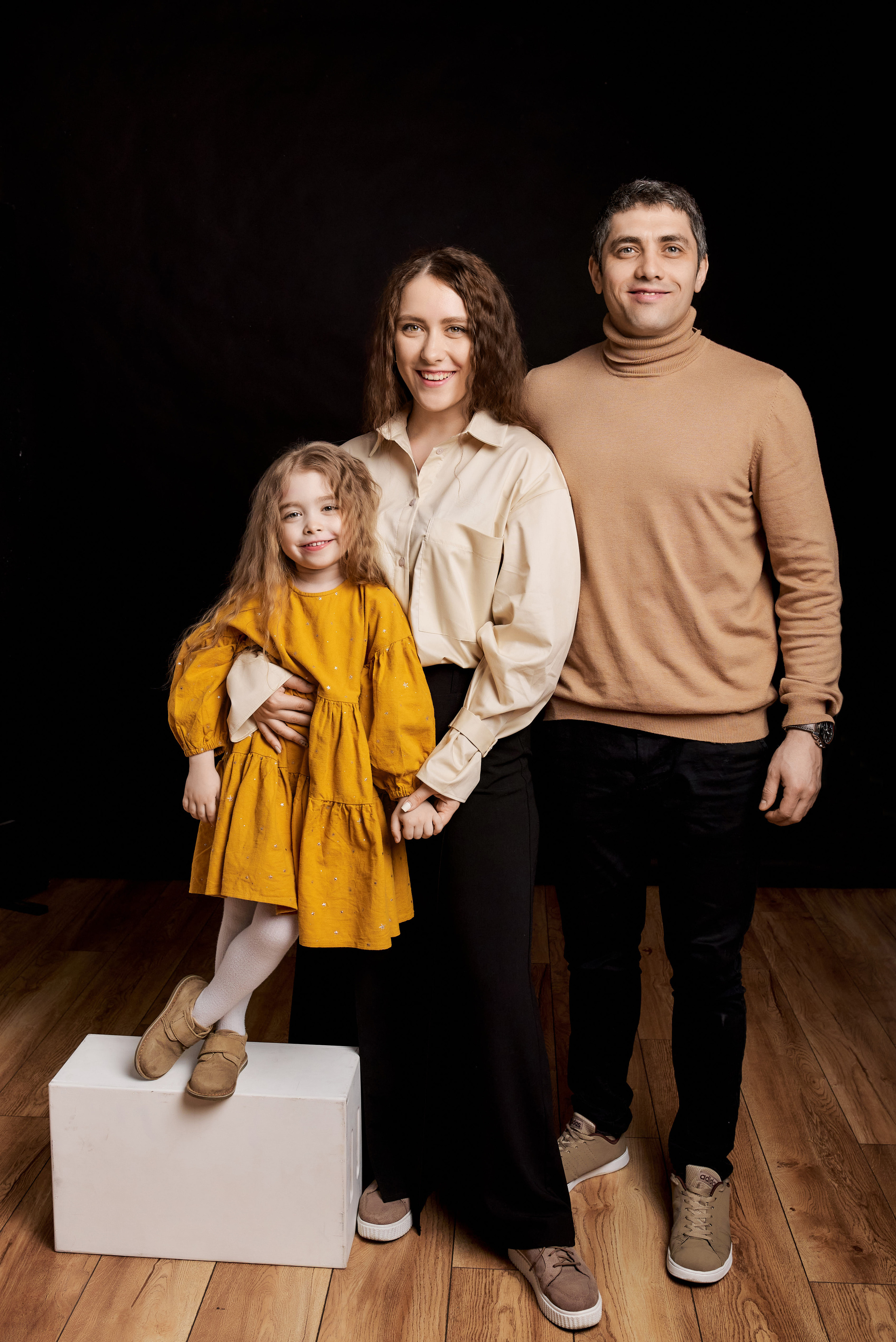 Алиса Артем и Алеся. Свадебный фотограф г. Новочеркасск г. Ростов-на-Дону