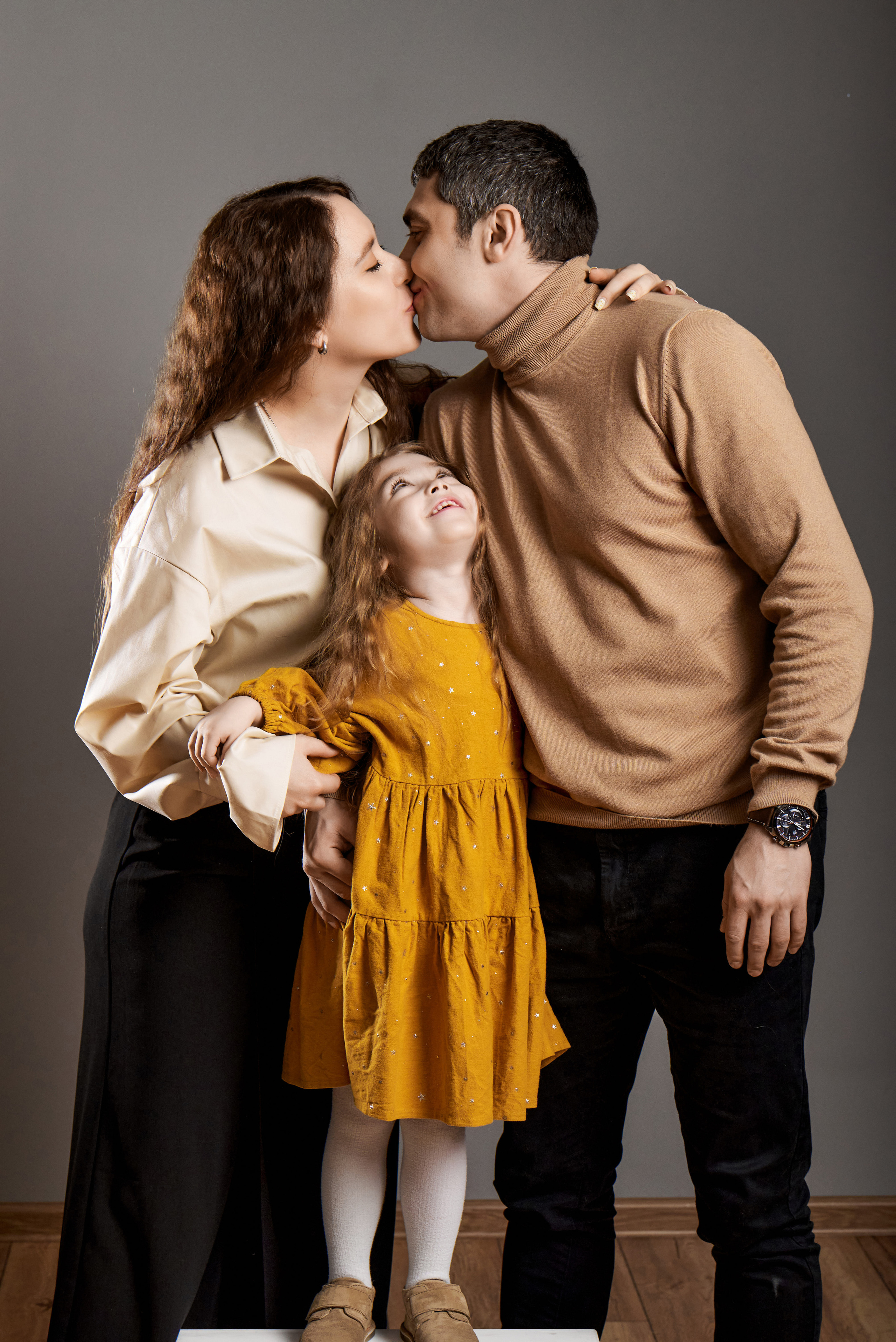 Алиса Артем и Алеся. Свадебный фотограф г. Новочеркасск г. Ростов-на-Дону