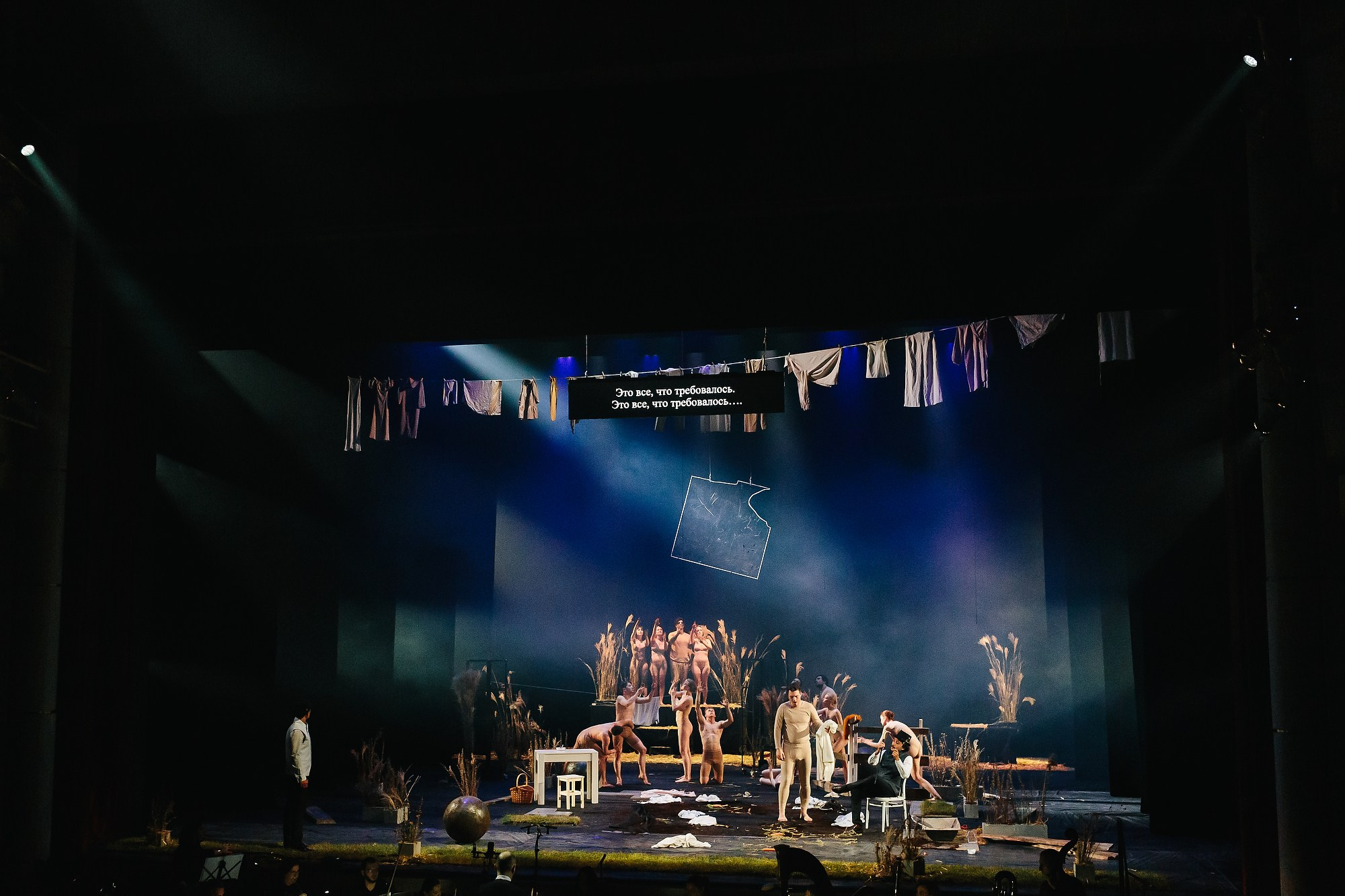 Спектакль Приглушенные голоса в Театре Академии танца Б. Эйфмана (+репетиция). Семейный и портретный фотограф в Санкт-Петербурге Андрей Воробьев