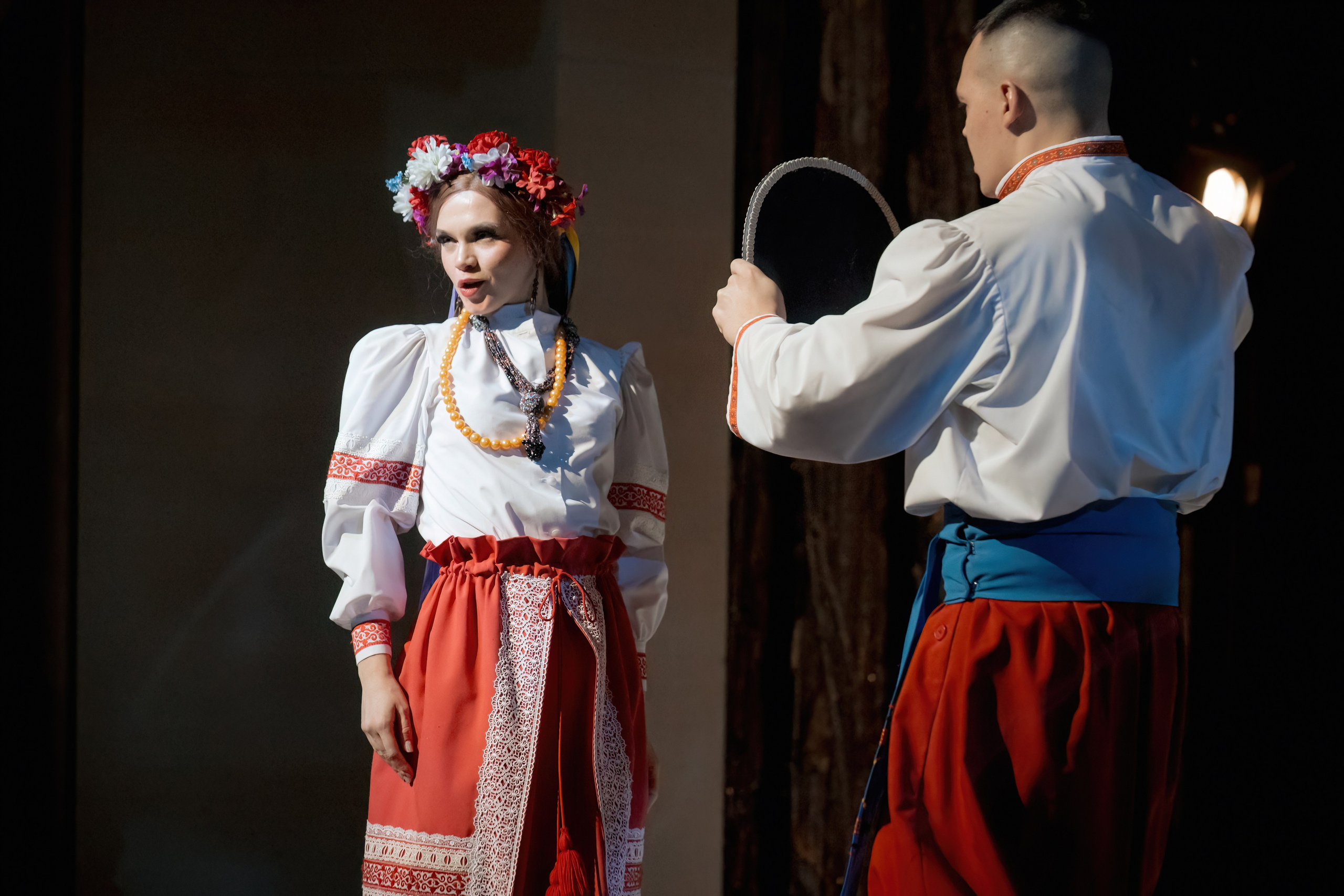 Спектакль «Ночь перед рождеством». Марк Шишкин — репортажный фотограф в Воронеже и России