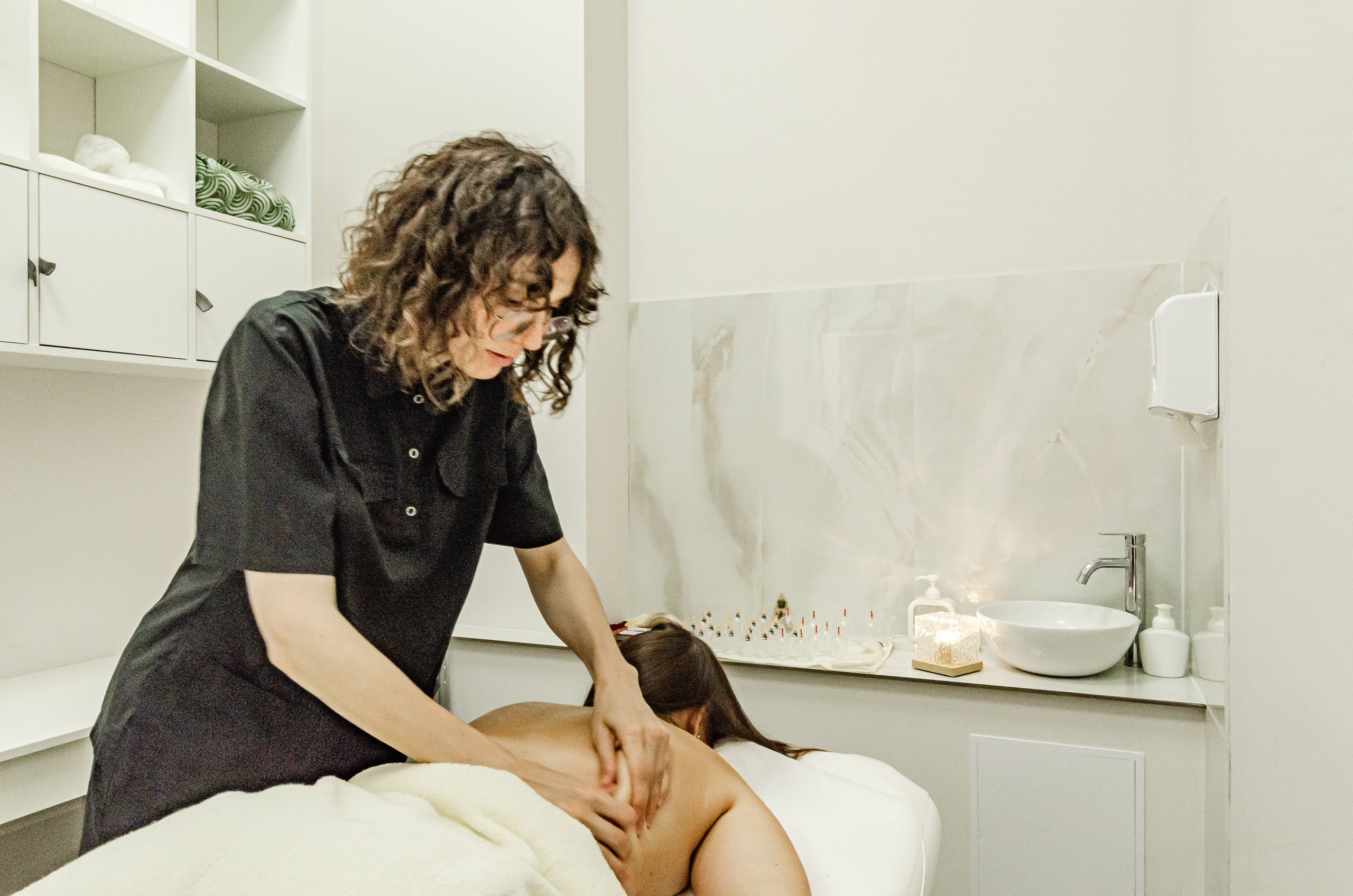 Массажный салон Основание. Nataliphotokzn.ru Фотограф. Казань. Интерьерная съёмка