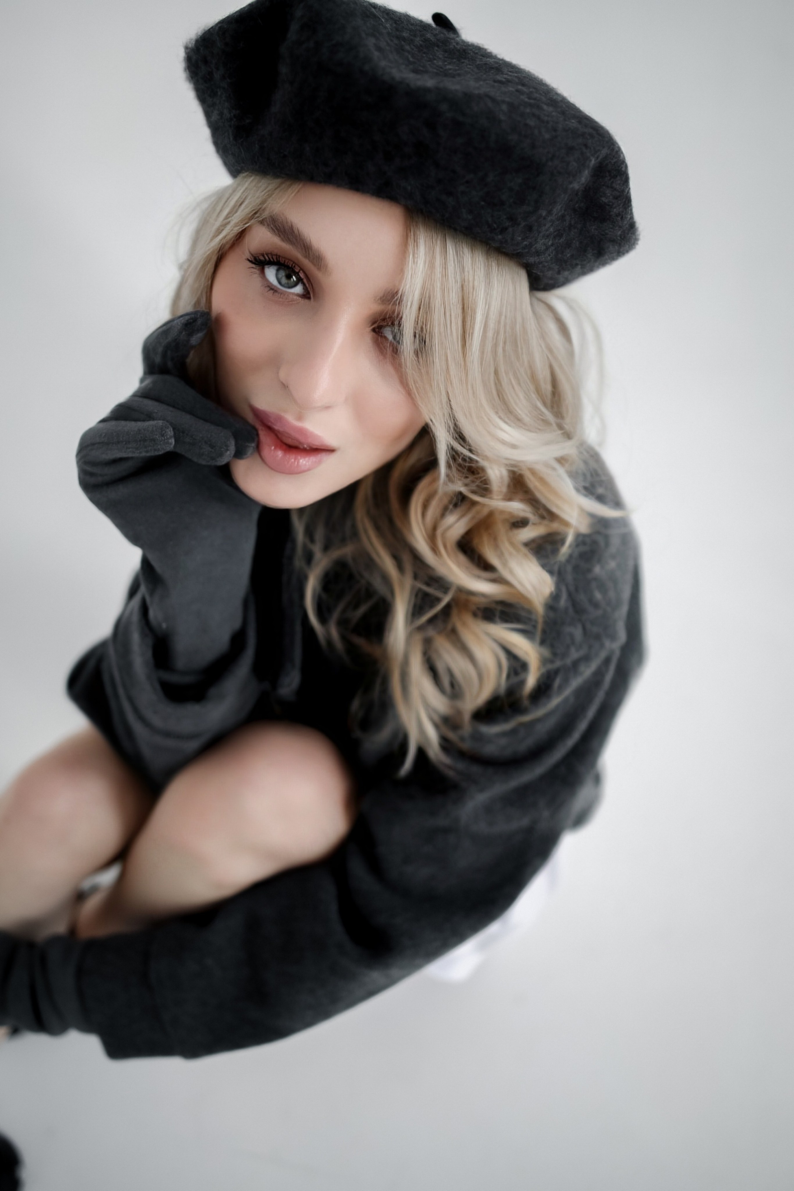 Женский портрет. Главная