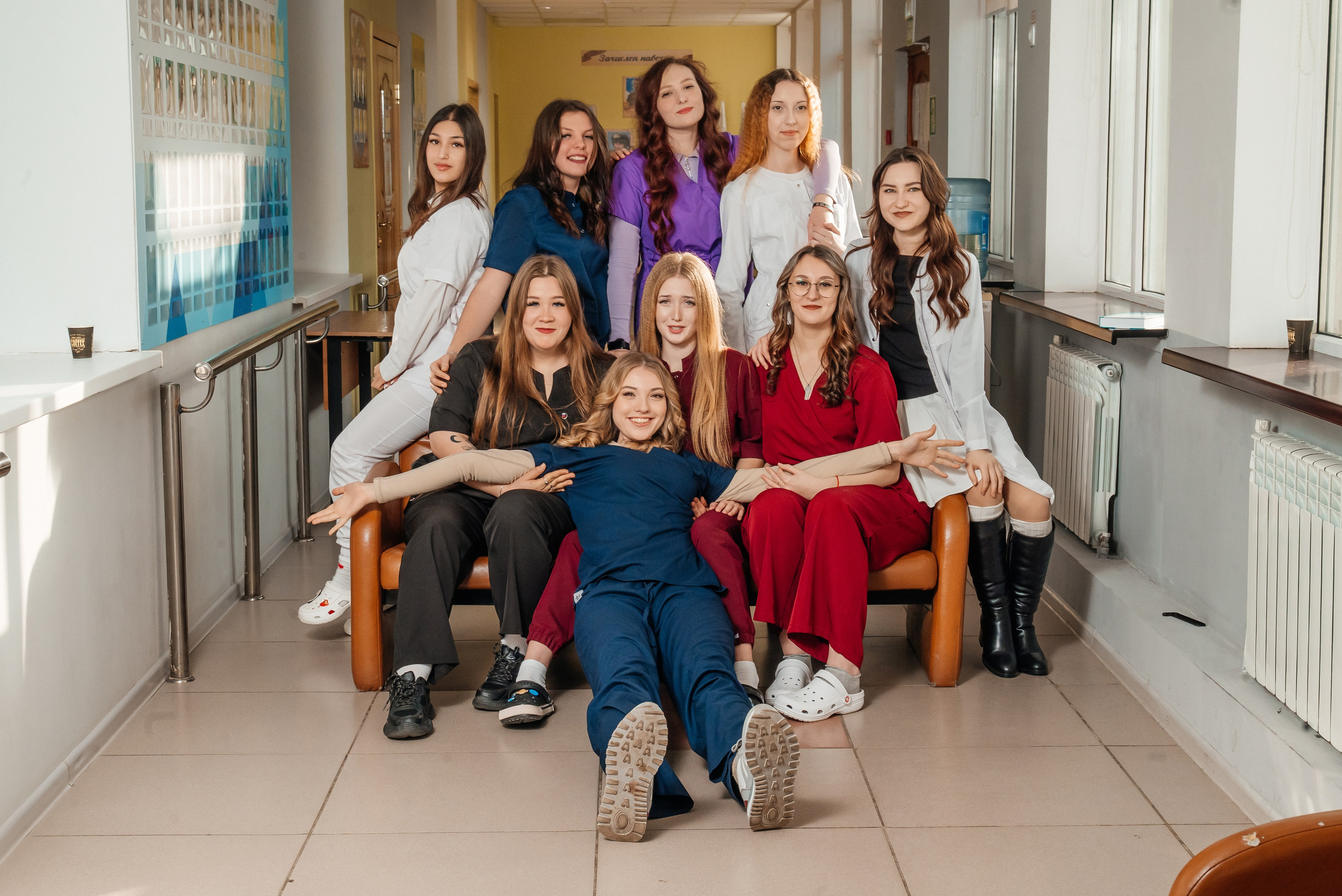 Nurses 2026. Школьный фотограф в Валуйках. Фотосессии для выпускников и изготовление выпускных альбомов в городе Валуйки и в Белгородской области
