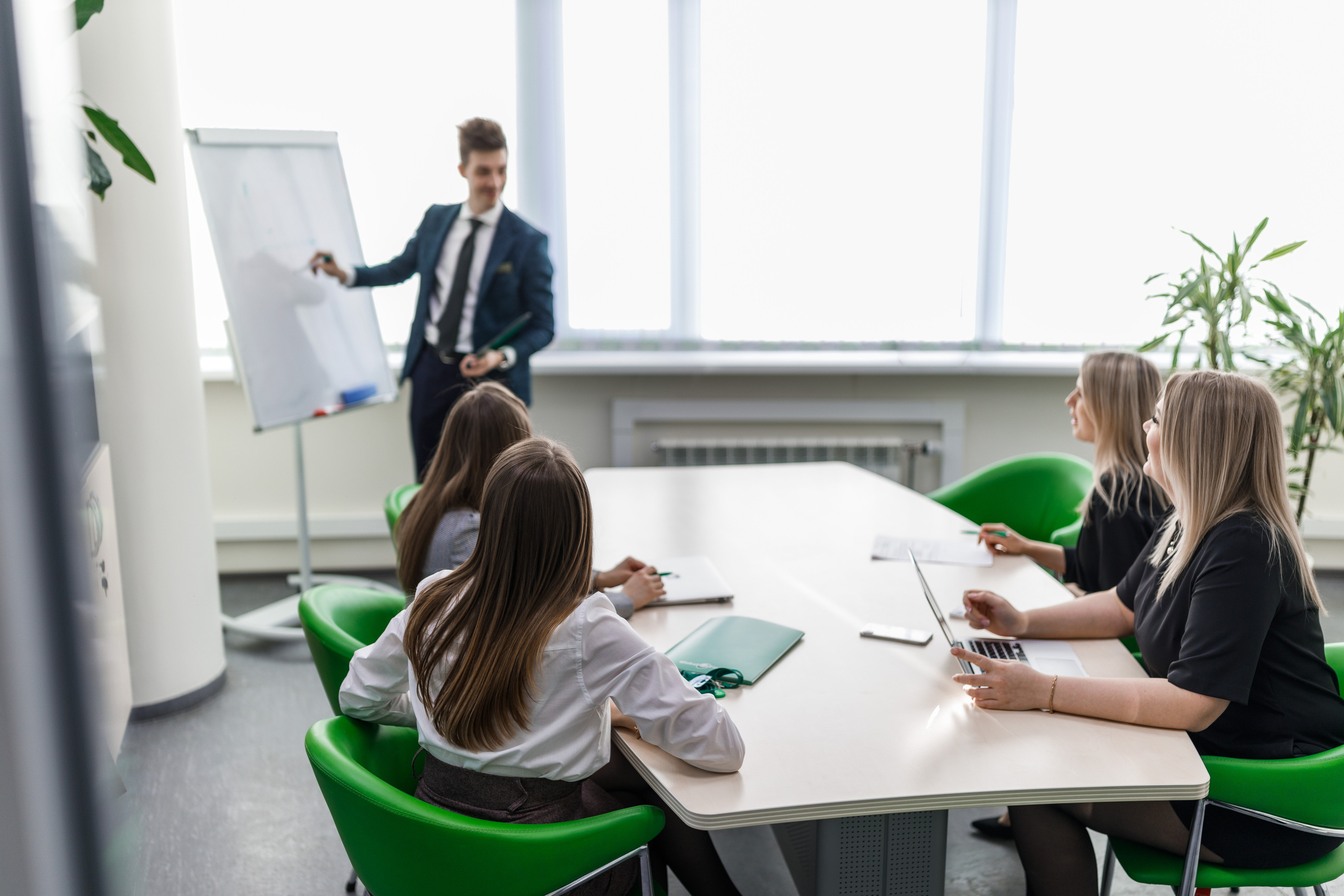 Фотосъемка в офисе. Фотограф Балаев Михаил