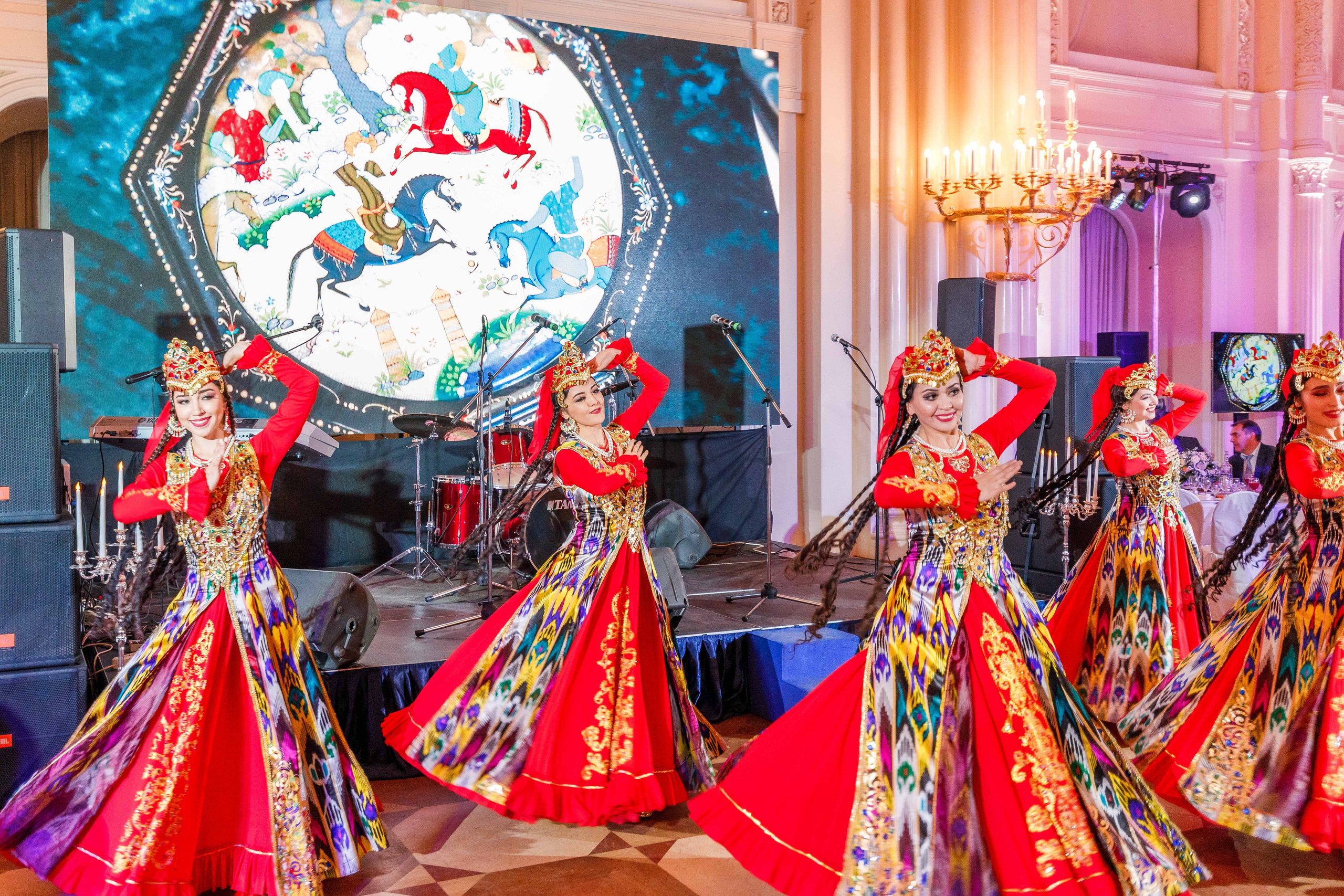 Праздничный репортаж. Фотограф Балаев Михаил