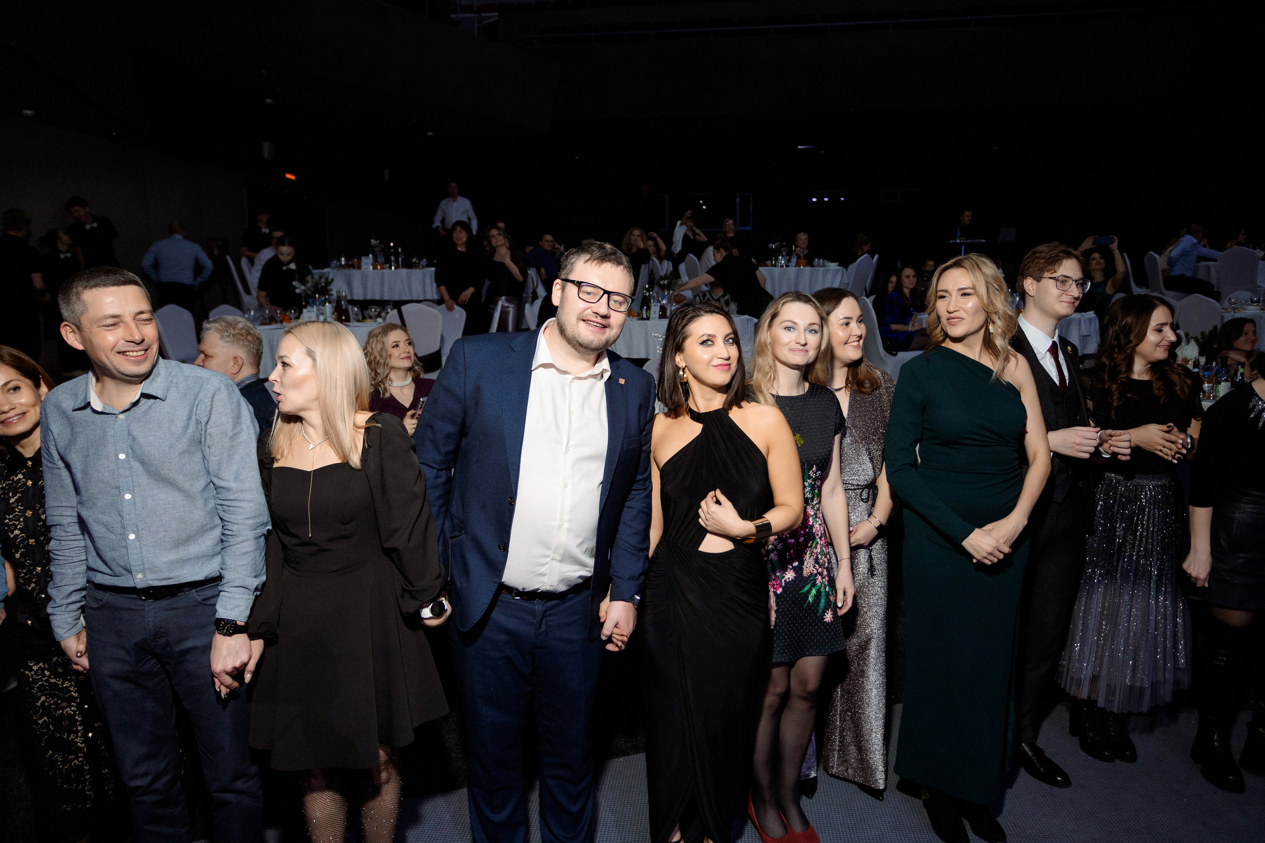 РЕПОРТАЖ: НОВЫЙ ГОД В ДК МЕТАЛЛУРГ. Профессиональный фотограф в Ижевске Леша Петров