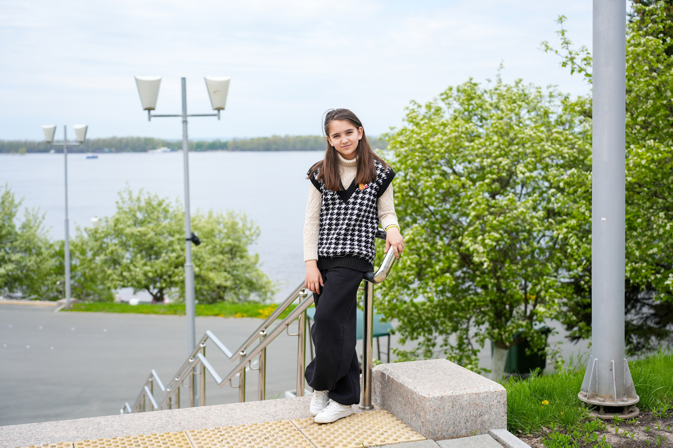 Девочка в большом городе. Семейный фотограф Владимир Просвиркин. г. Самара