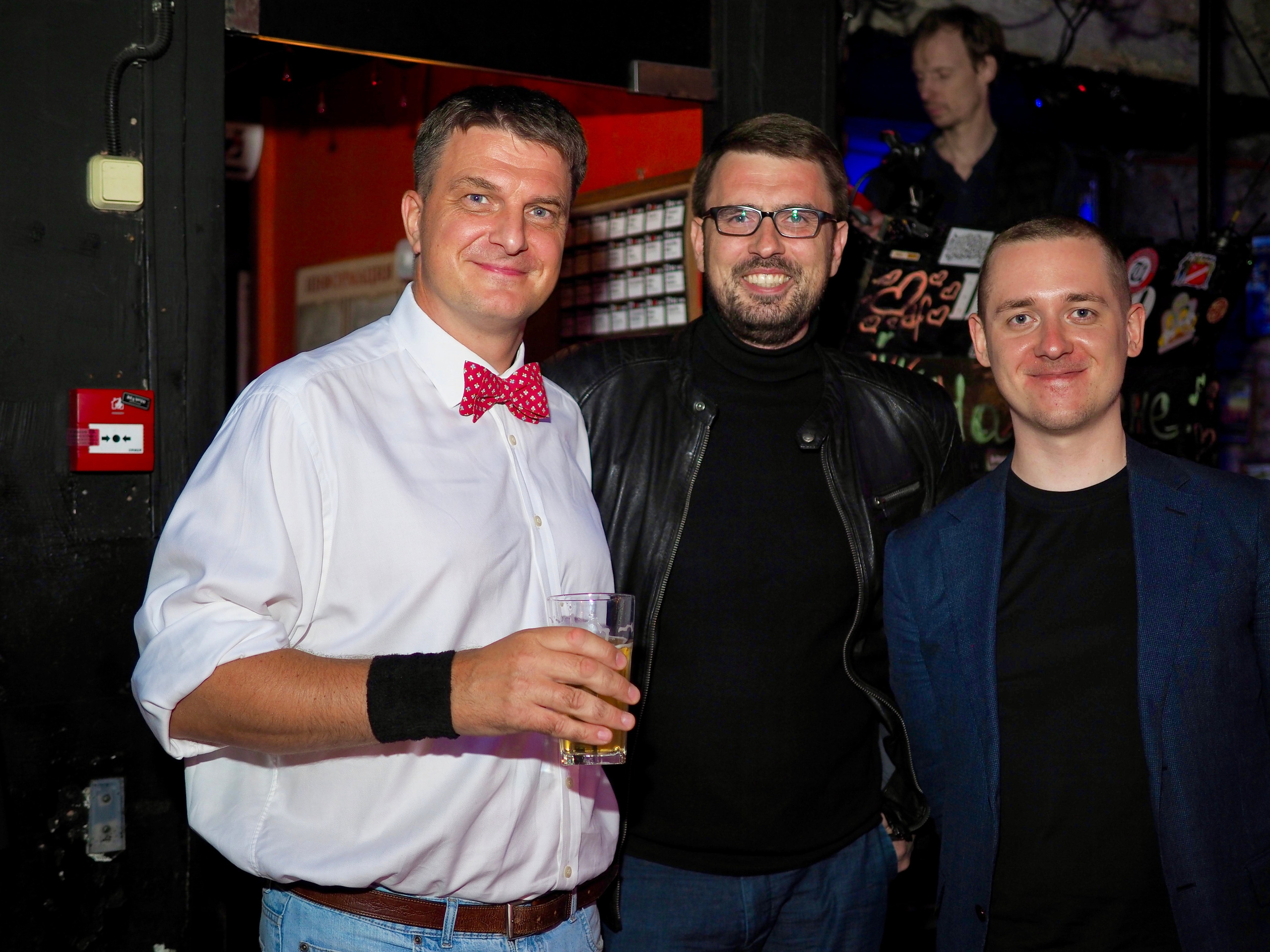 DeFaqto 01.10.2024. Московская кавер-группа BankBand