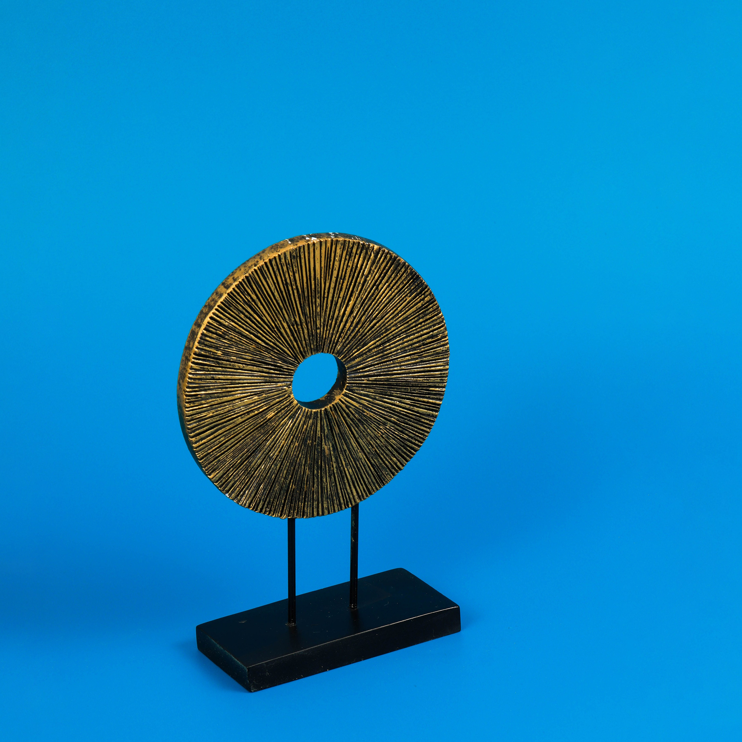 Фигурки. Статуэтки