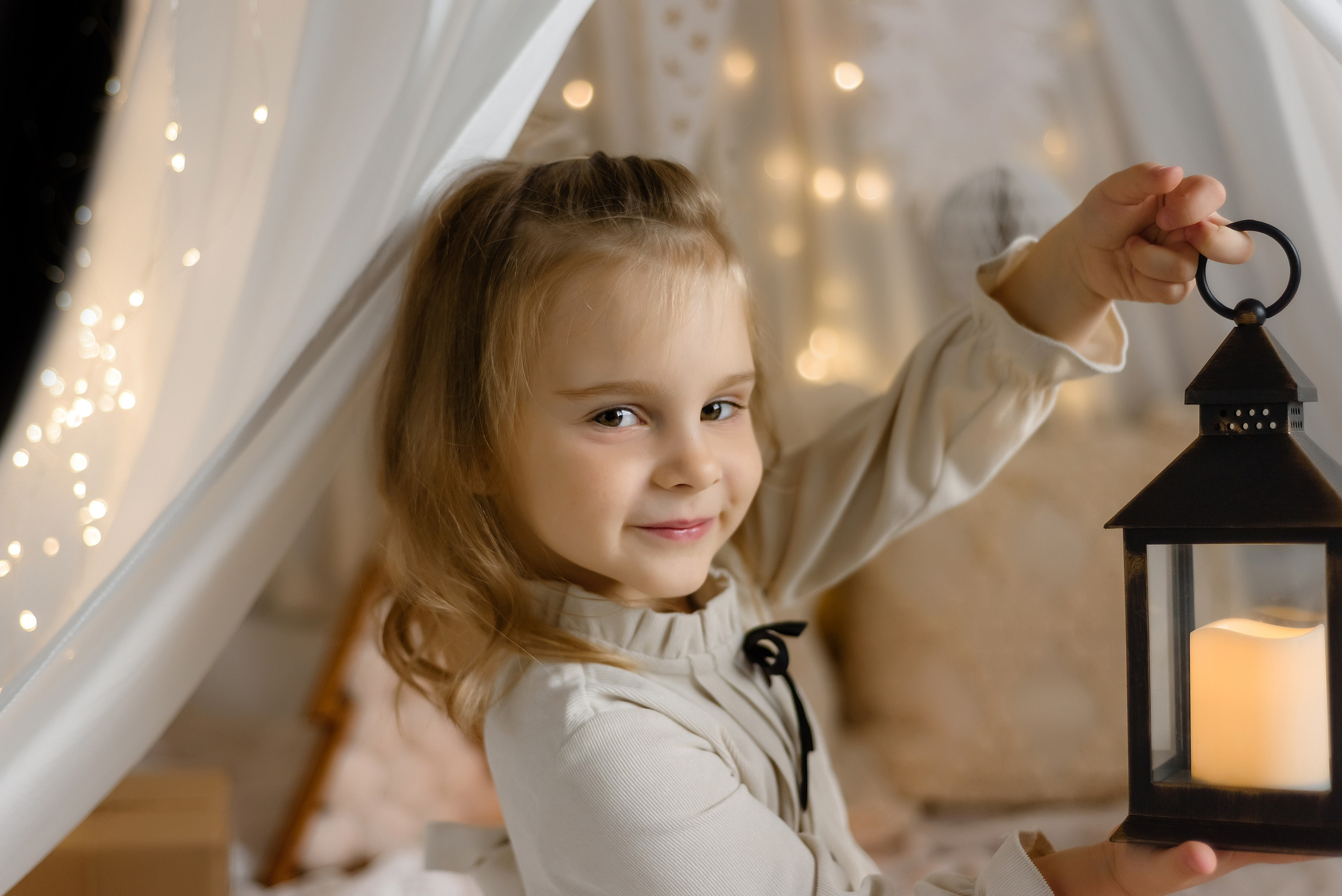 Новогодняя фотосессия «Сказочный шатер» Милана и Дарина. Детский Фотограф |Фотограф на годик в Брянске Ирина Романова