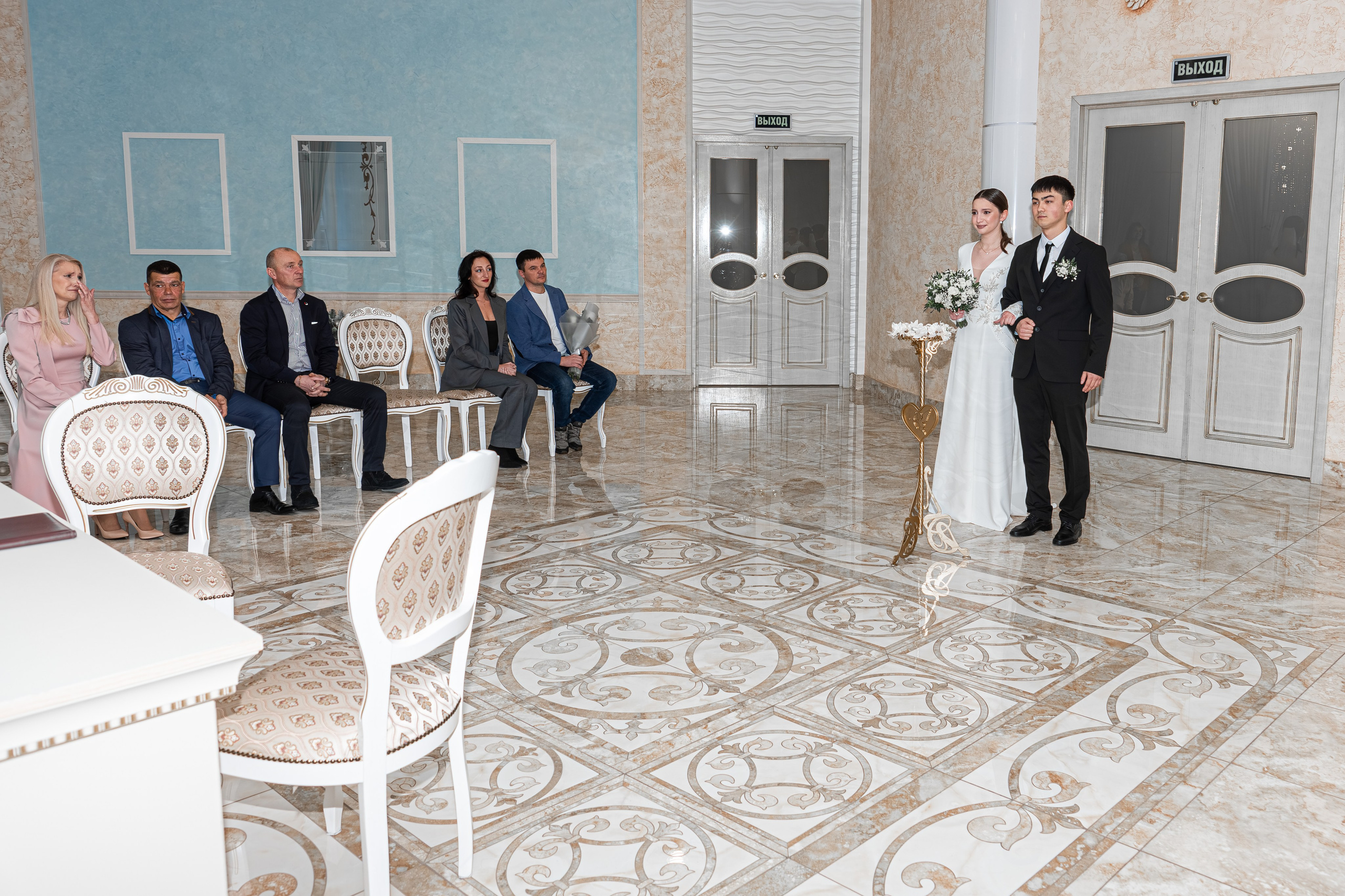 Артём и Лера 2025.12.25. Фотограф на Камчатке Анна Моргачёва. Семейные и детские съёмки