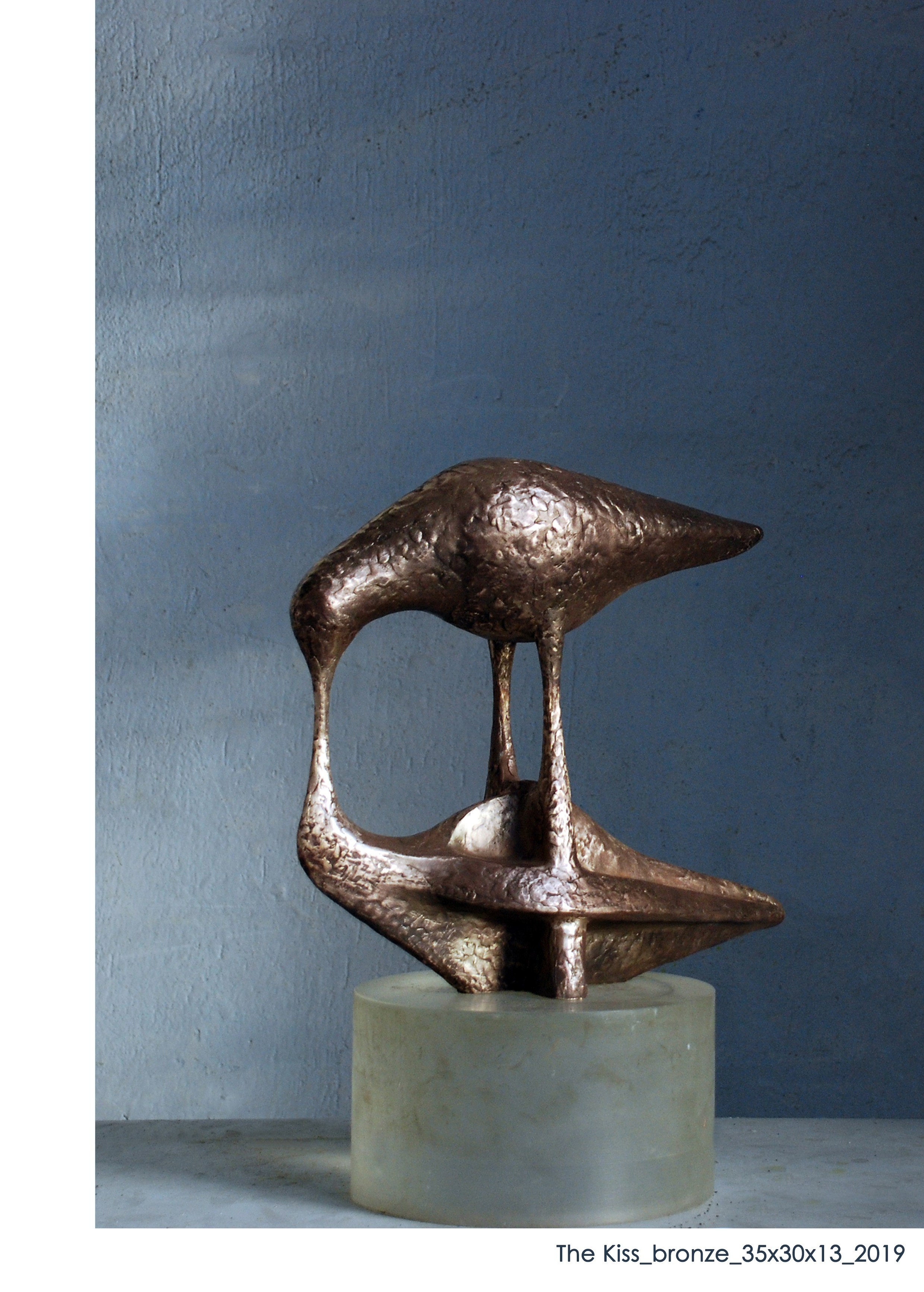 Поцелуй / Спб / Финский переулок/2013. Художник — скульптор Антонина Фатхуллина