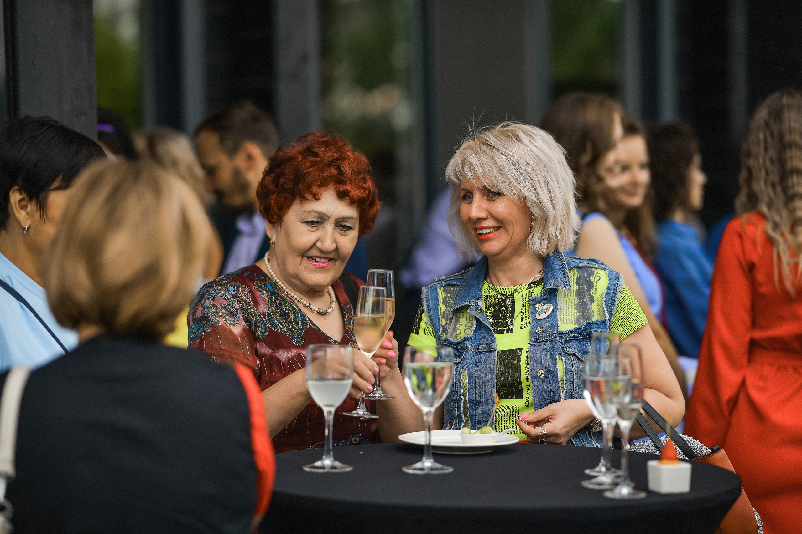📸 Фоторепортажи с корпоративов и юбилеев в Красноярске | Примеры работ. 📸 Свадебный и семейный фотограф в Красноярске Тихомиров Евгений | 17 лет опыта | 800+ свадеб