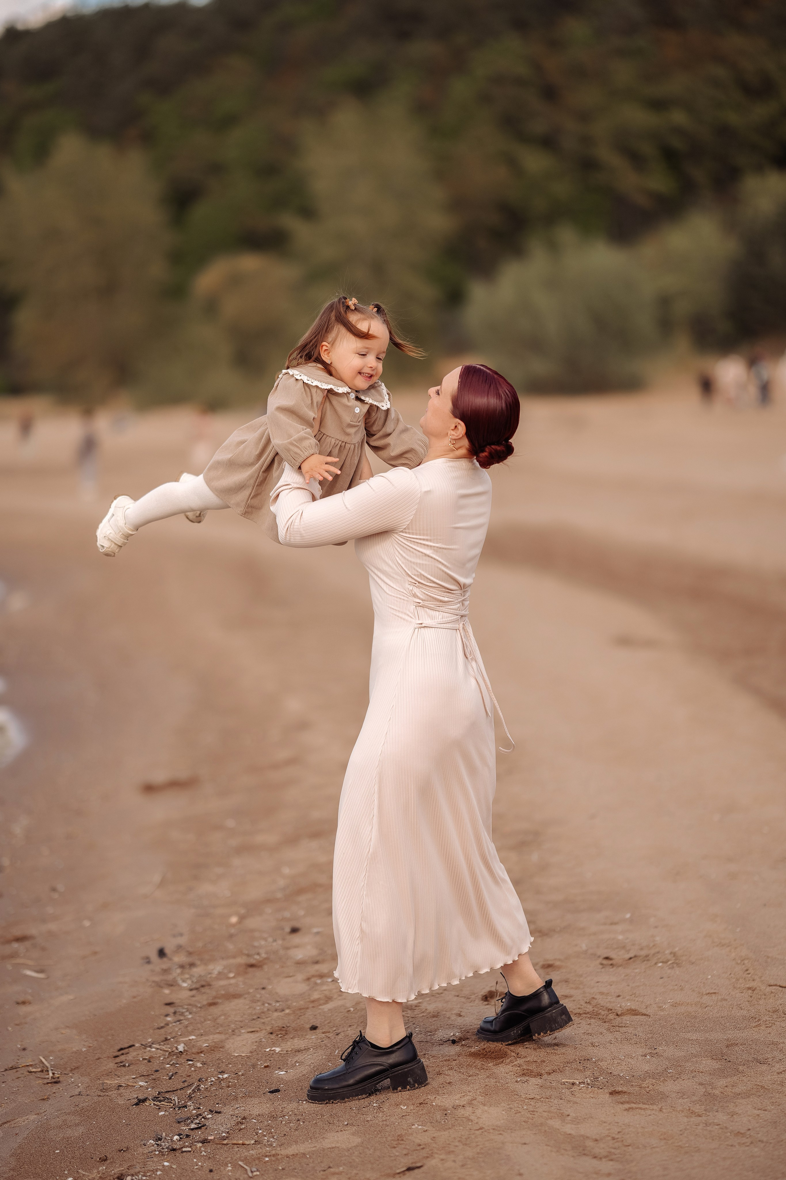 Берег Волги. Семейный и свадебный фотограф в Ульяновске Арина Авдеева