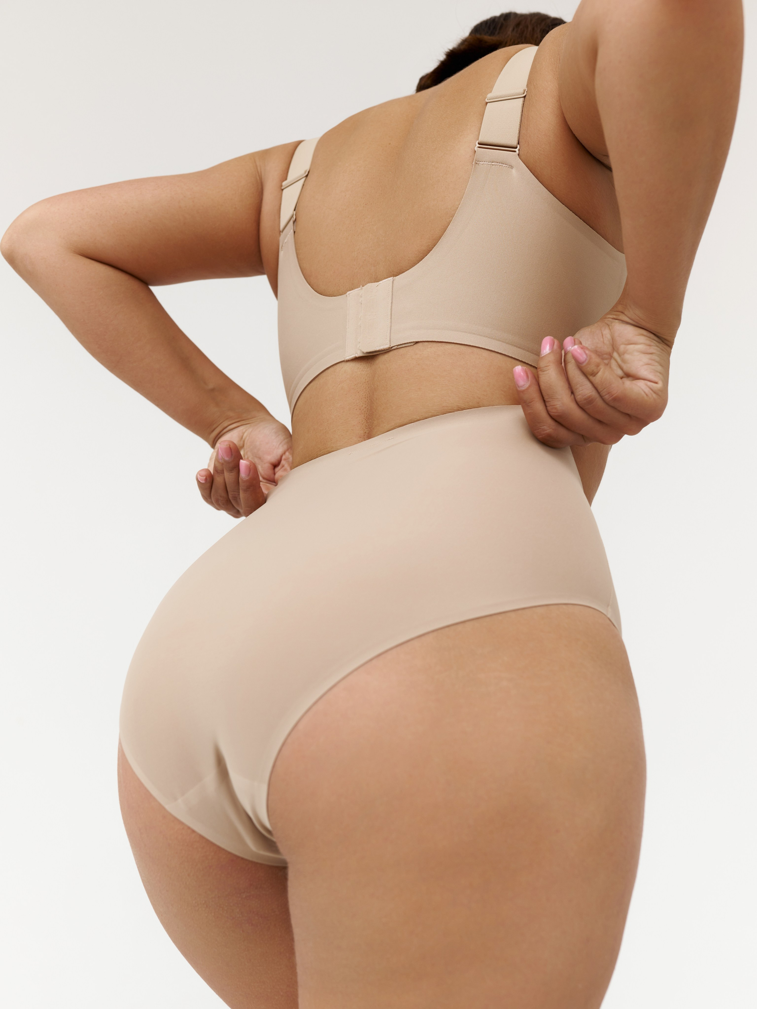 Каталог. Нижнее бельё plus size. Фотограф Александра Распопова