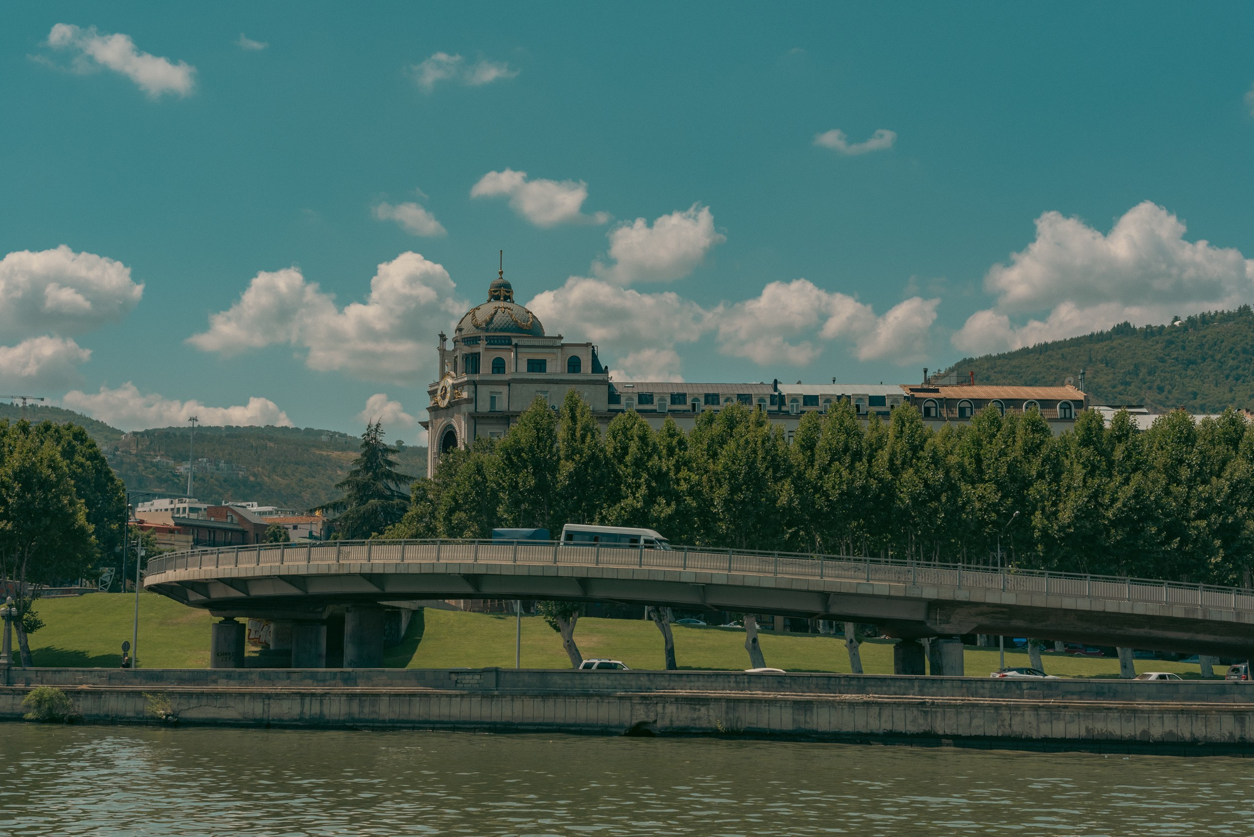 Грузия. Коммерческий и предметный фотограф в Гуанчжоу Коваленко Александр