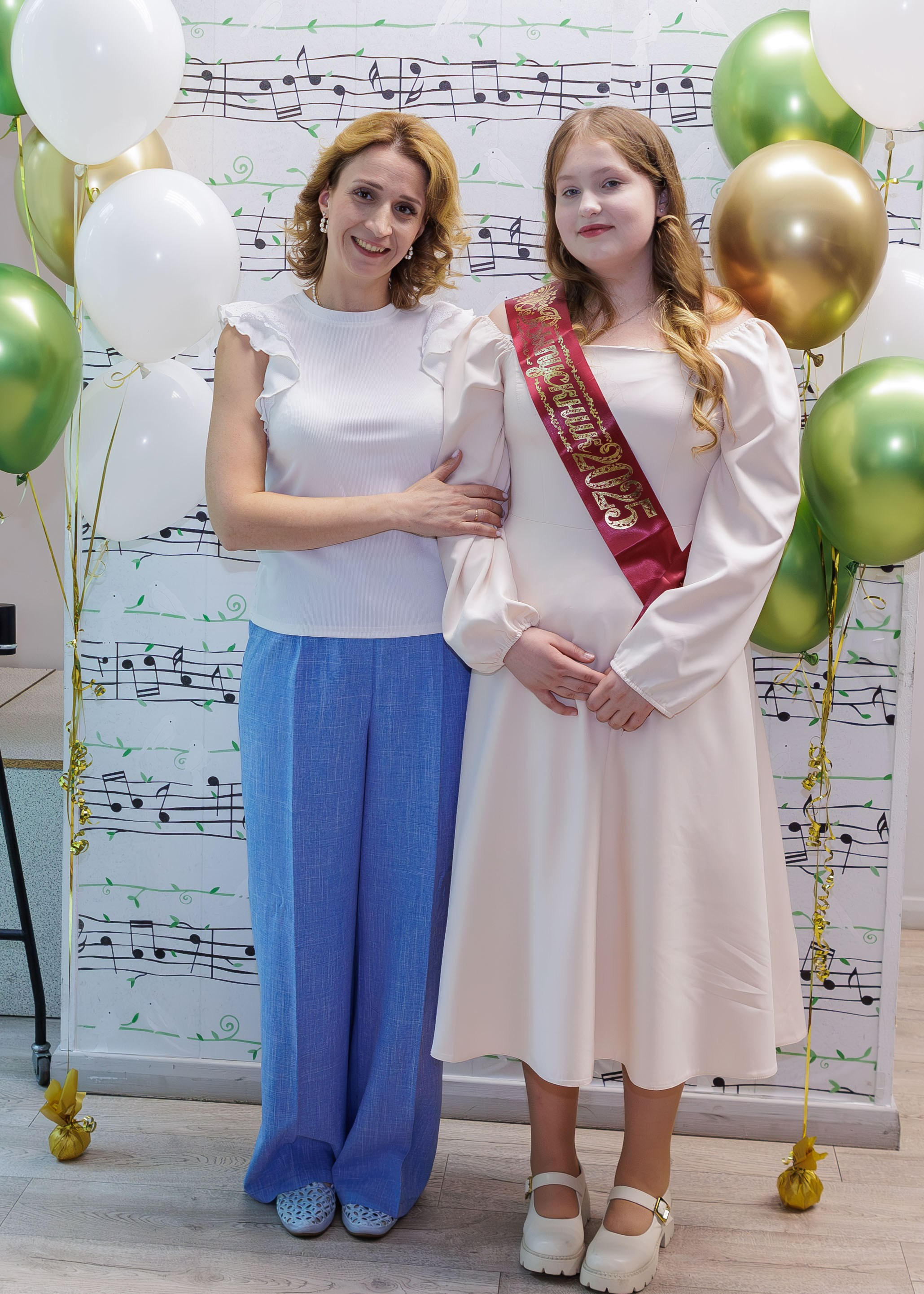Вручение дипломов в Детской музыкальной школе имени Н. П. Будашкина. Выпускные альбомы и школьный фотограф в Подольске, Троицке, Щербинке, Москве и Московской области