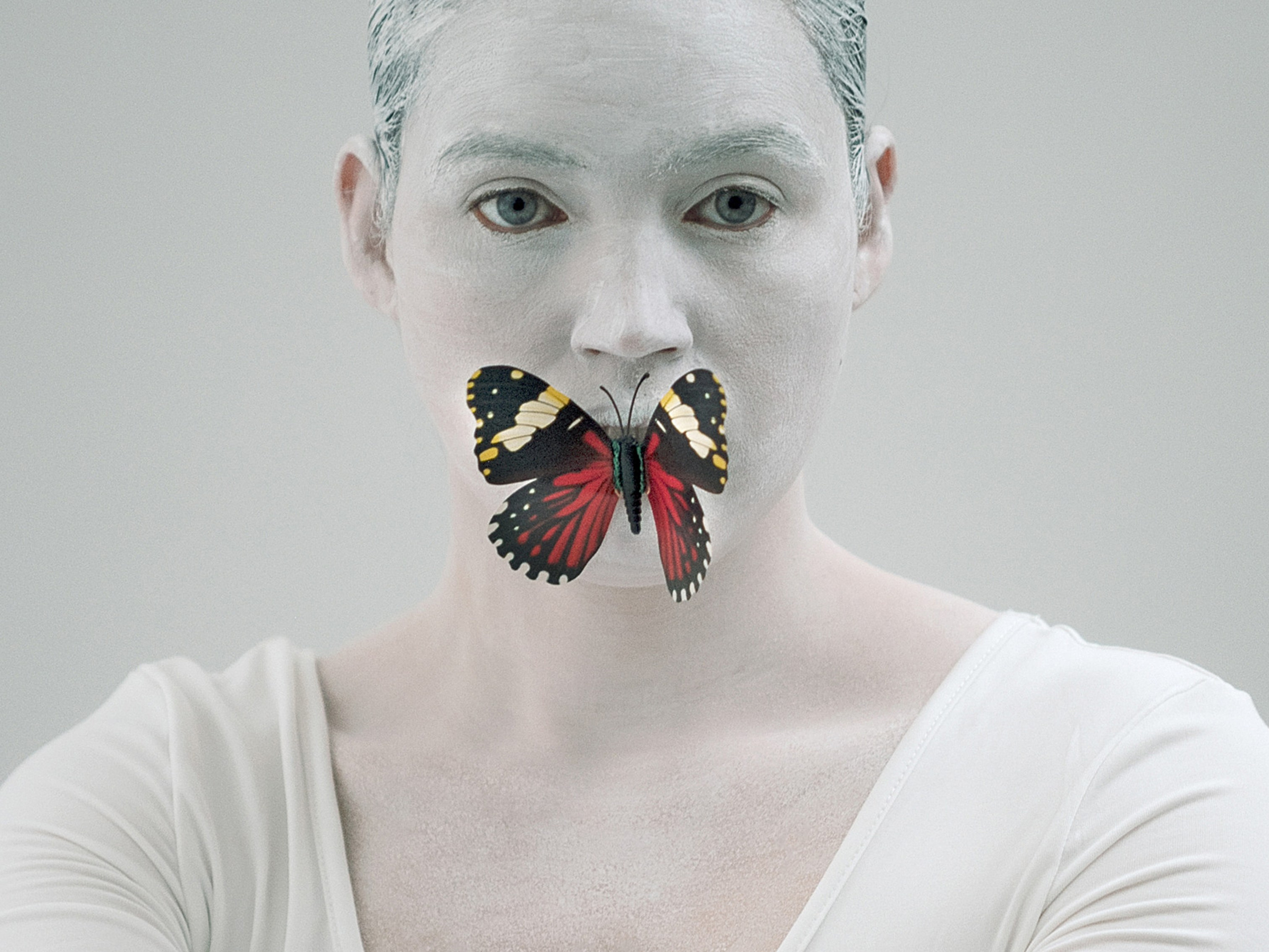 Anastasiia Antoniuk portrait, family and couple photographer, Portugal