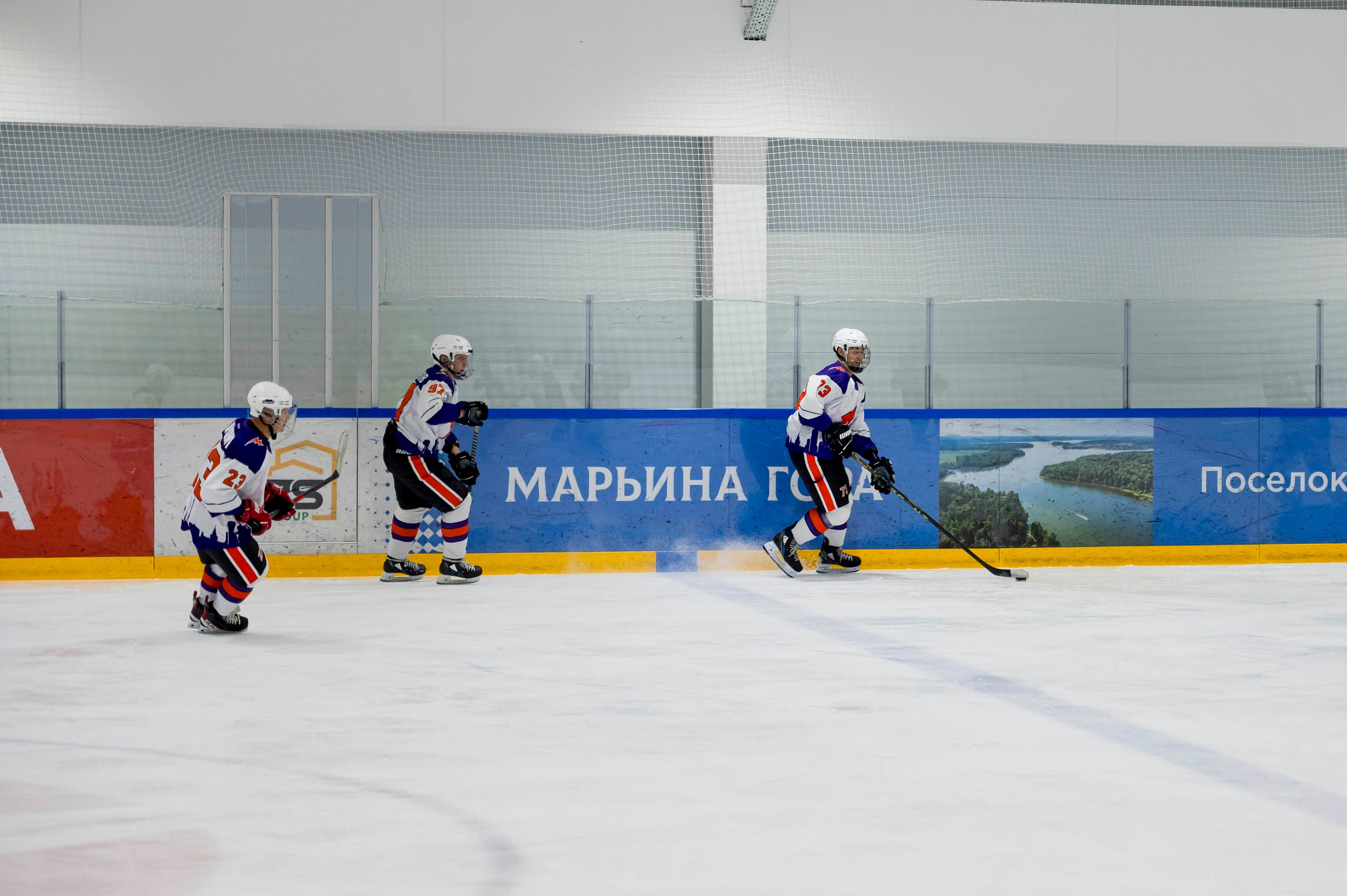 Хоккейный матч корпоративной команды Зарубежнефть. Репортажный фотограф и видеограф Слава Думчев. Тимбилдинги, отчетники, корпоративы