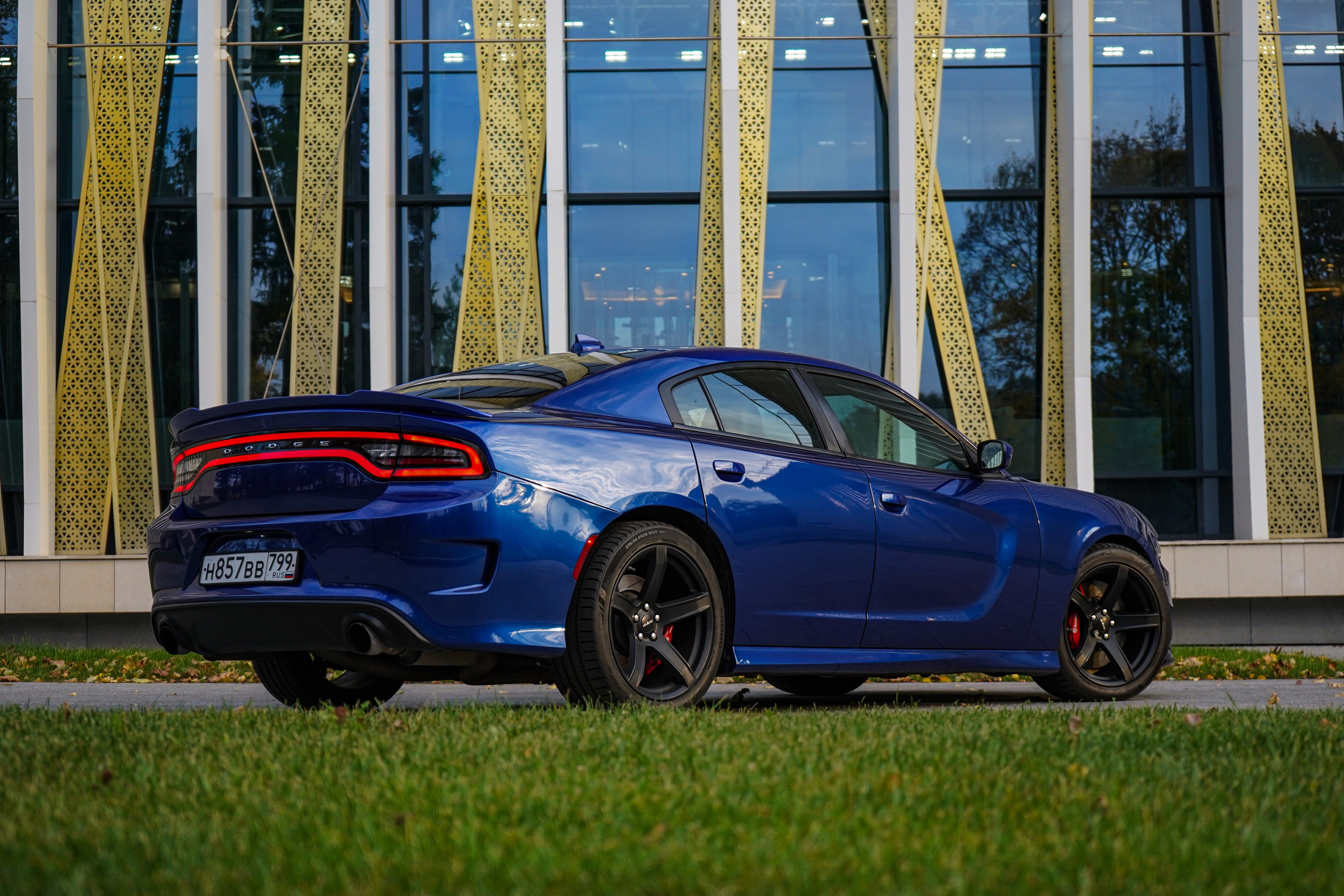 Dodge Charger Hellcat. Автомобильный фотограф Шакая Кирилл