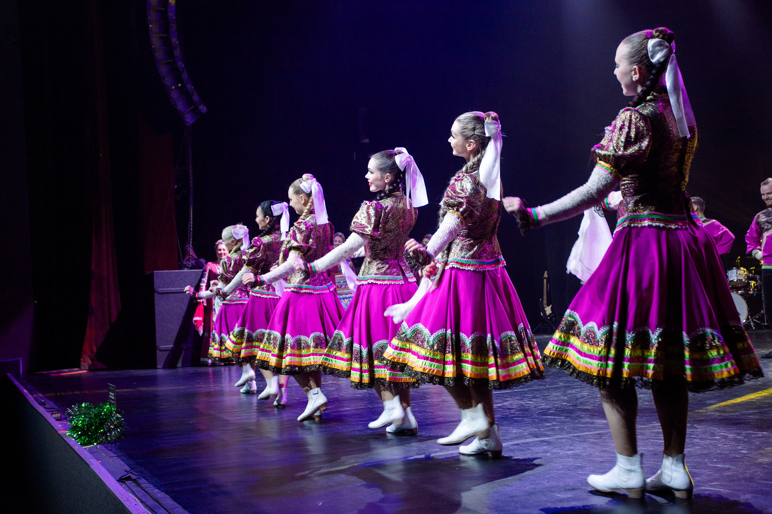 РЕПОРТАЖ: НОВЫЙ ГОД В ДК МЕТАЛЛУРГ. Профессиональный фотограф в Ижевске Леша Петров