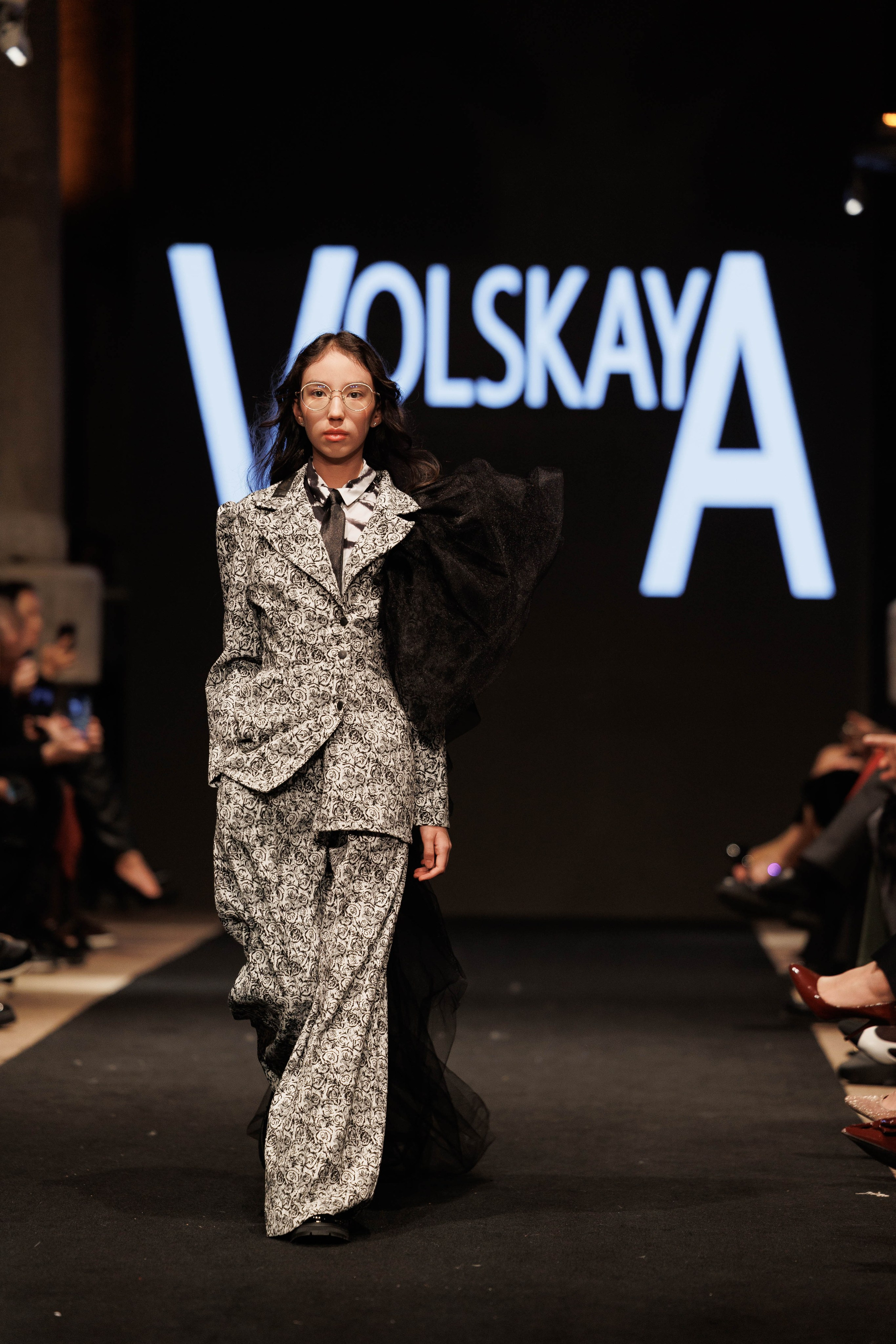 IFB-показ. About