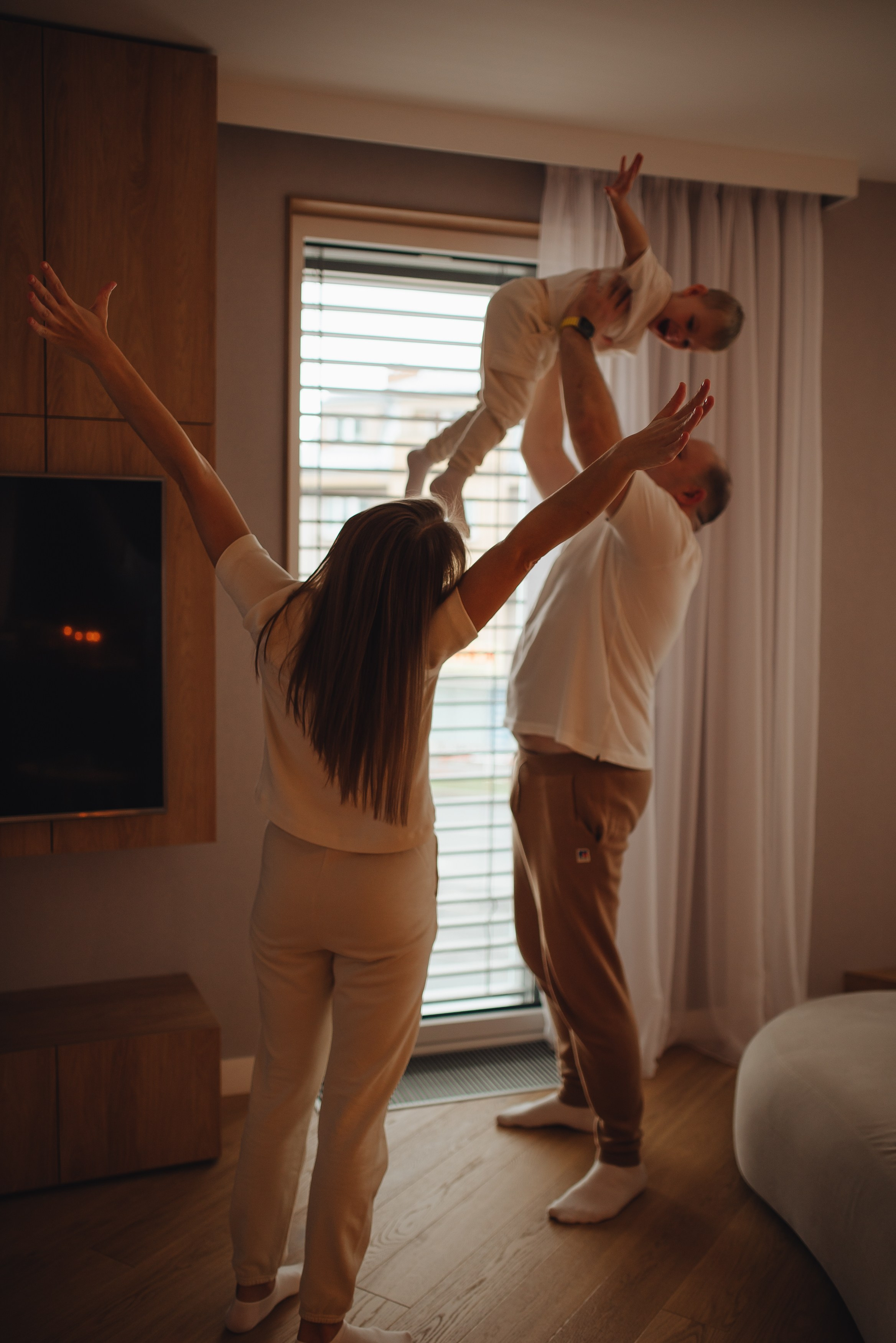 Семейная фотосессия дома. Фотограф Прага | Photographer Prague| Фотограф в Праге Яра Куркус