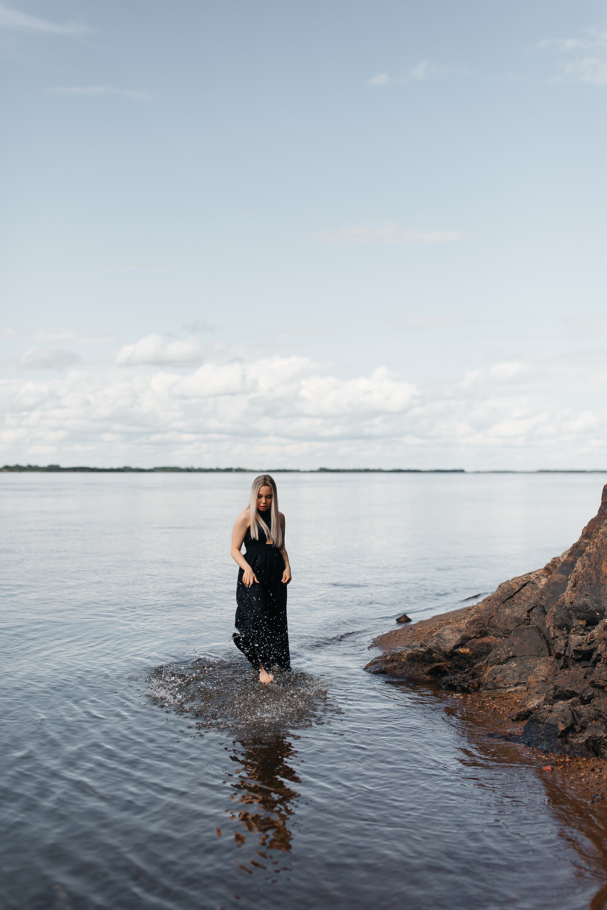 Босиком по скалам. Свадебный и семейный фотограф в Санкт-Петербурге