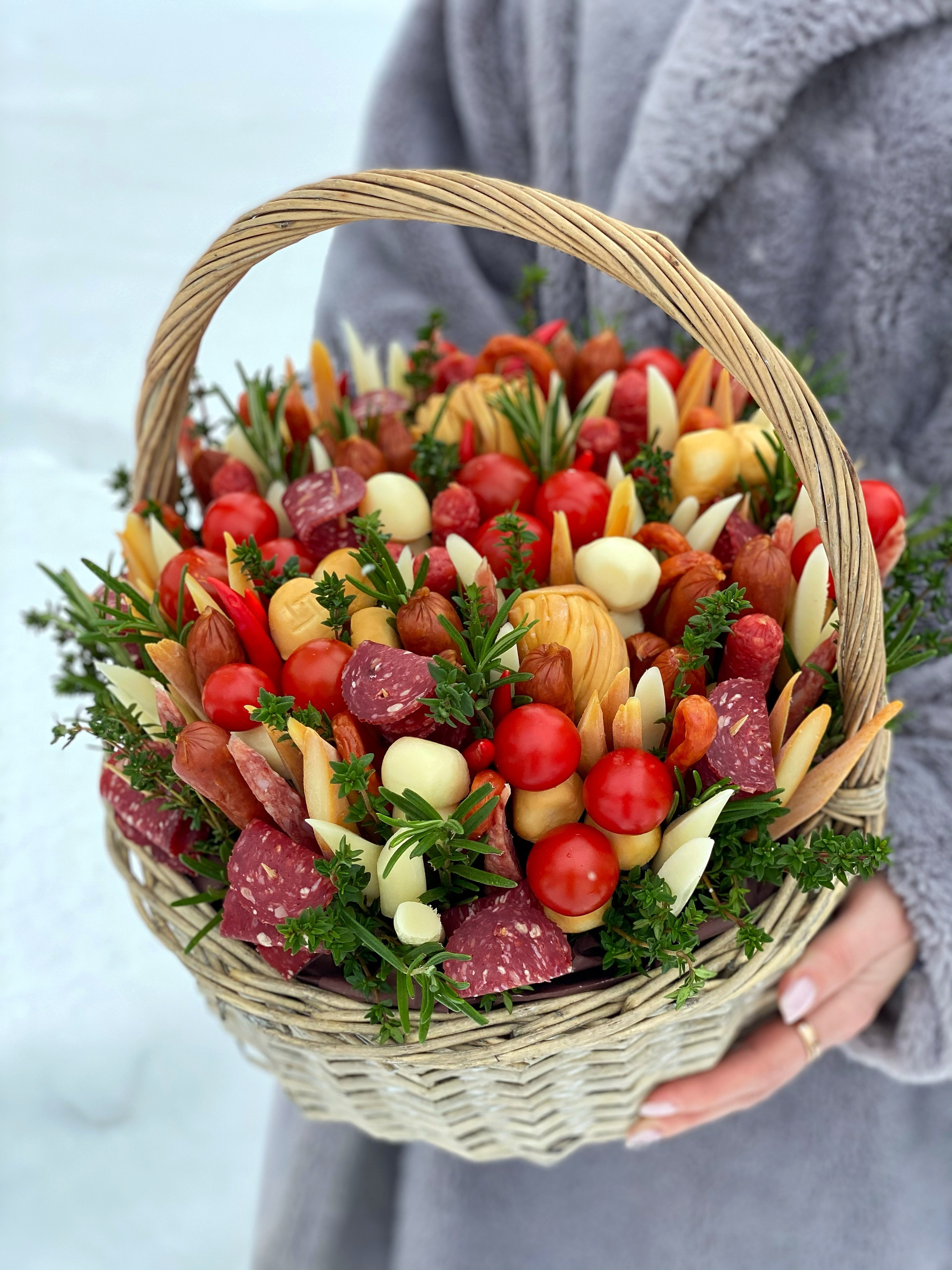 Колбасные. Выездной кейтеринг, съедобные букеты, торты и сладости на заказ