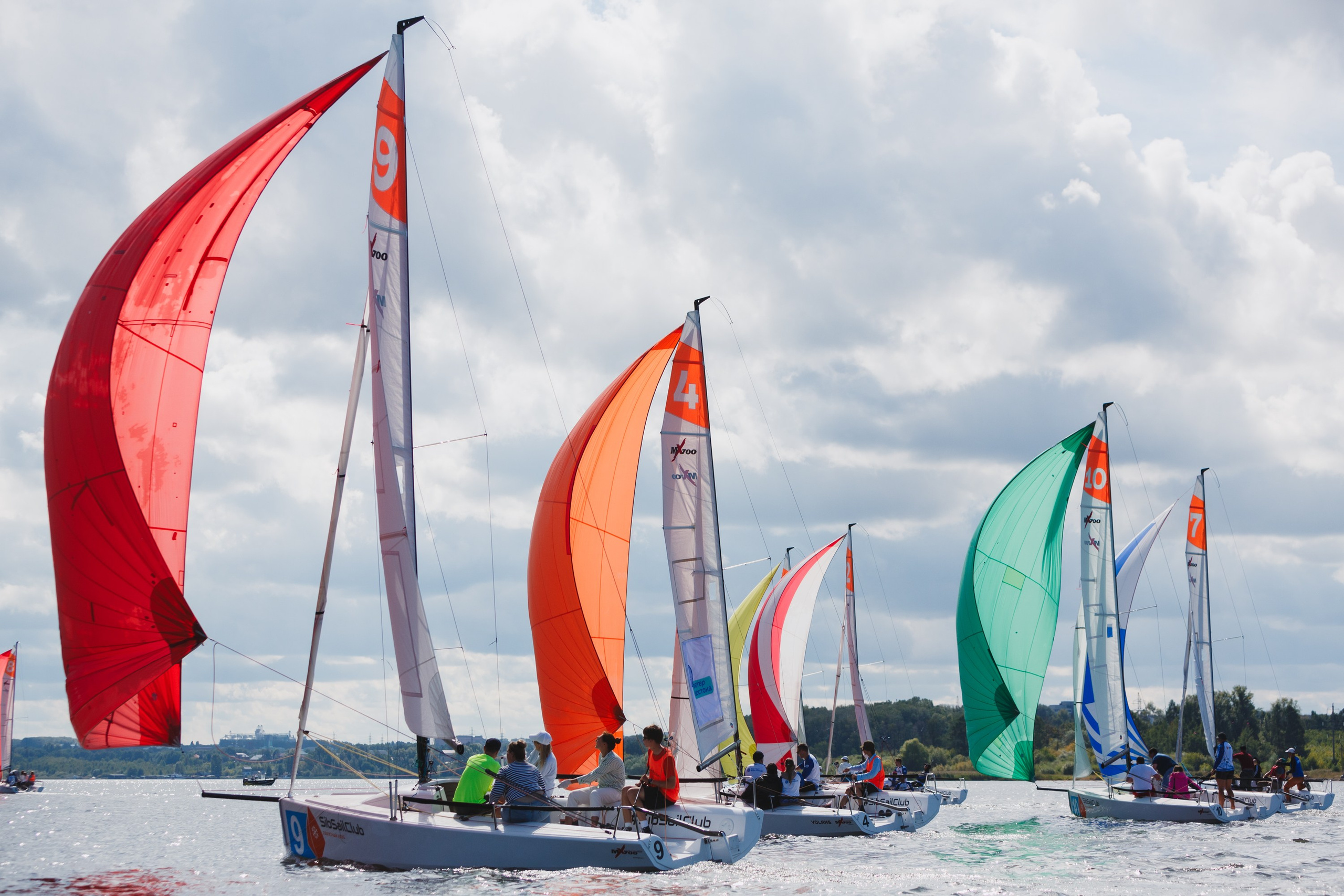 ЯХТИНГ. Roman Photo