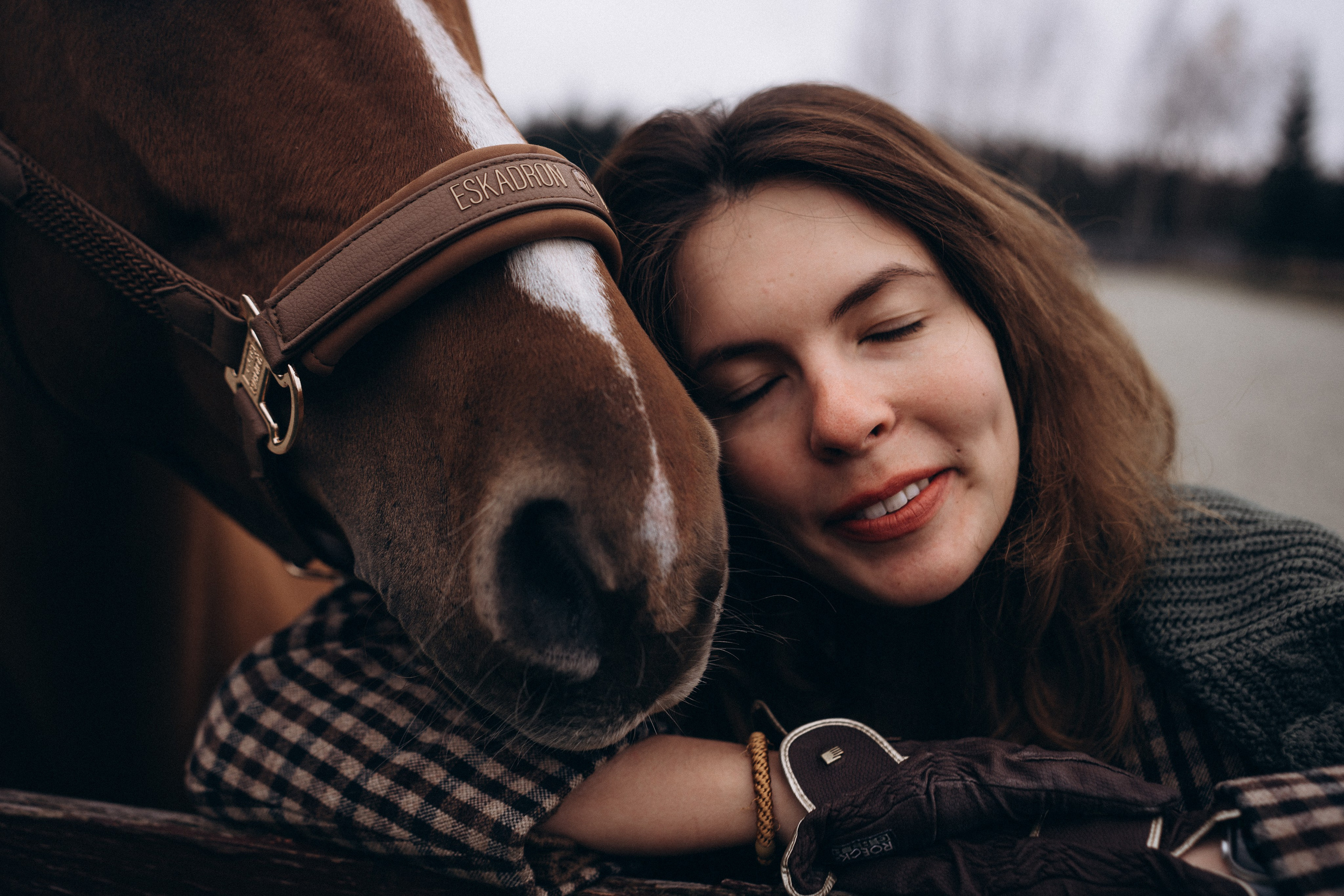 Фотосессия с лошадьми. Фотограф Новорожденных в Москве. Семейные истории в стиле LIFE