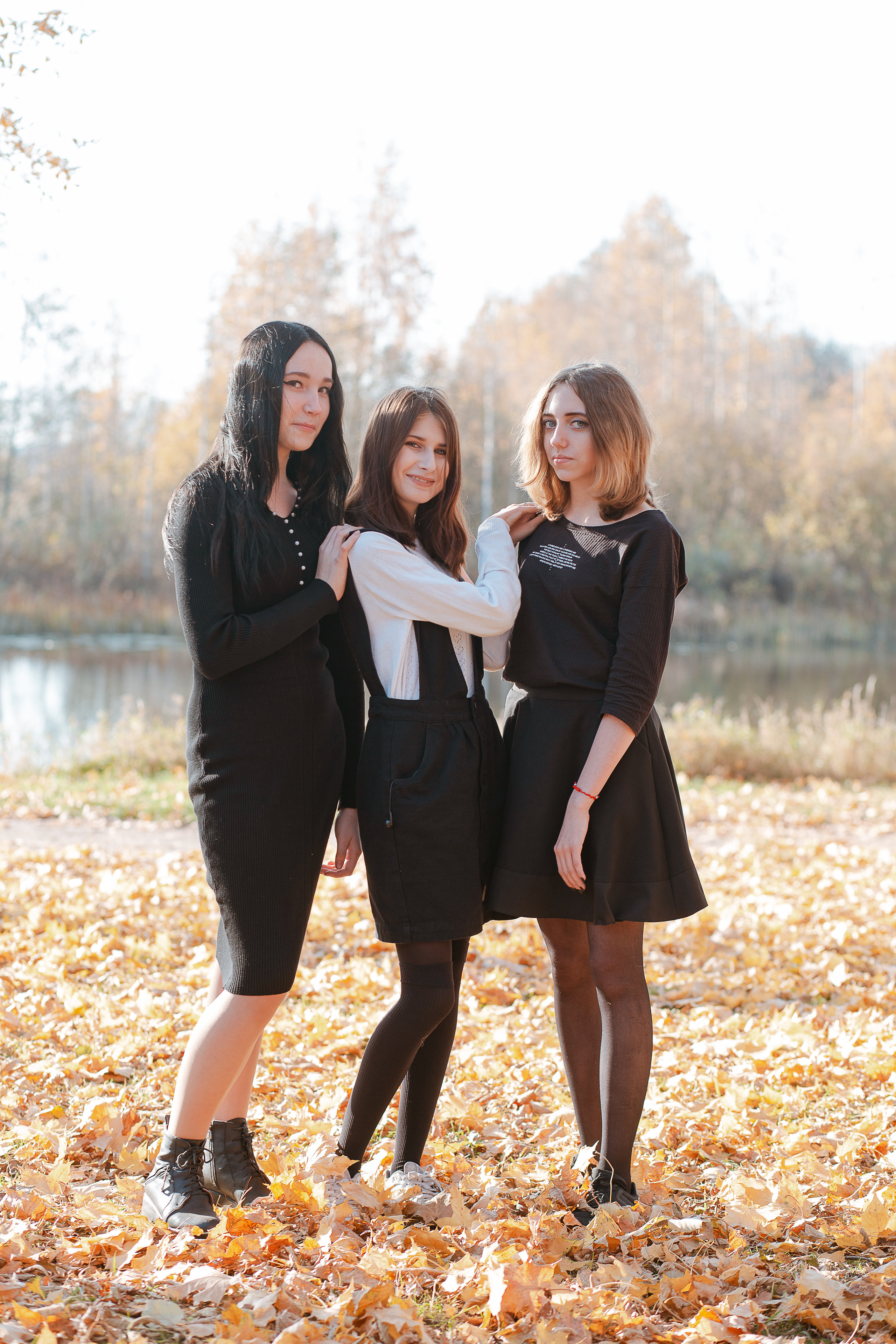 Осенняя фотосессия для выпускного альбома. Студия выпускных альбомов Остров