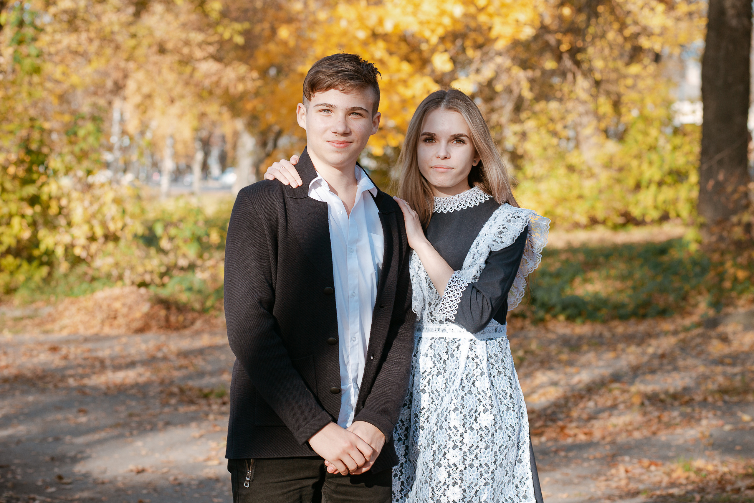 Осенняя фотосессия для выпускного альбома. Студия выпускных альбомов Остров