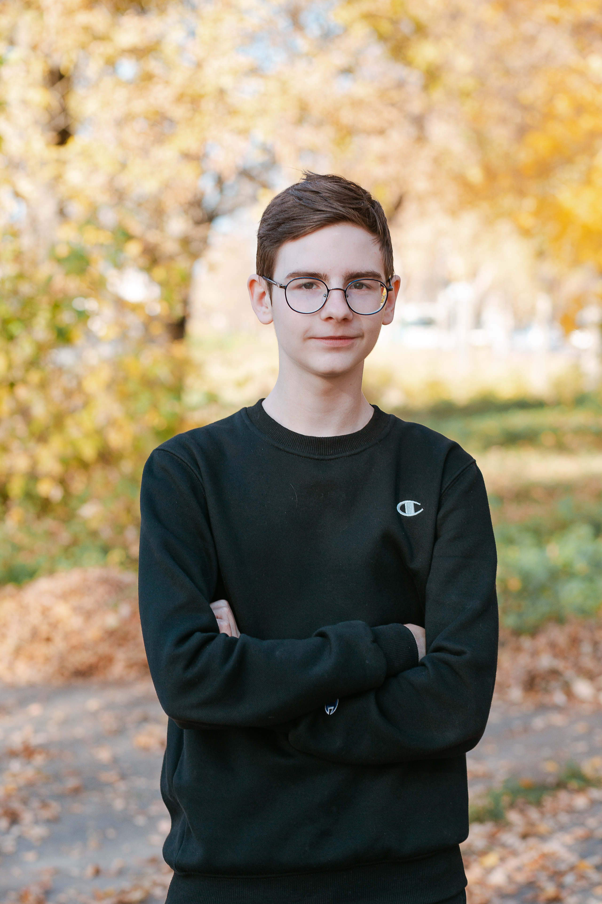 Осенняя фотосессия для выпускного альбома. Студия выпускных альбомов Остров