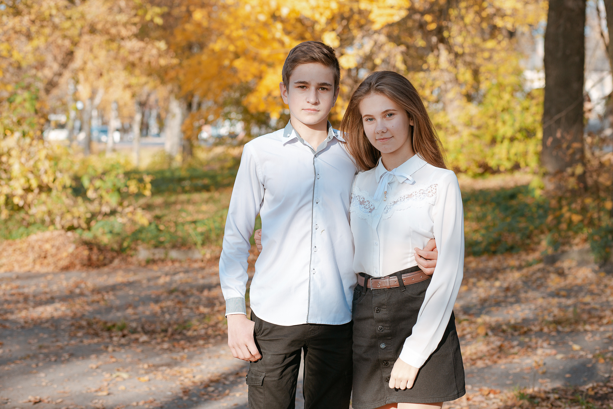 Осенняя фотосессия для выпускного альбома. Студия выпускных альбомов Остров
